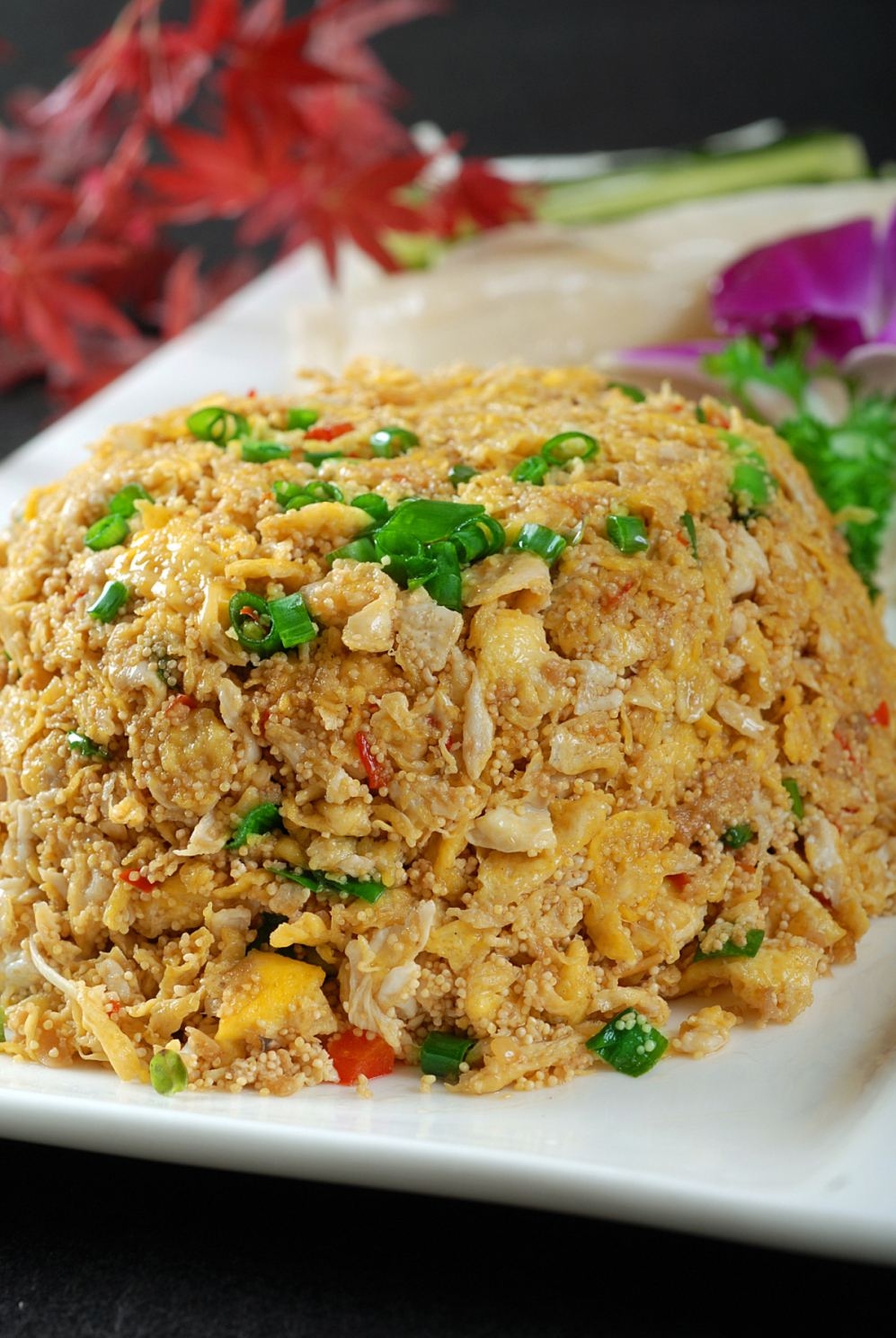 餐饮美食川菜海皇鱼籽卷饼高清图片