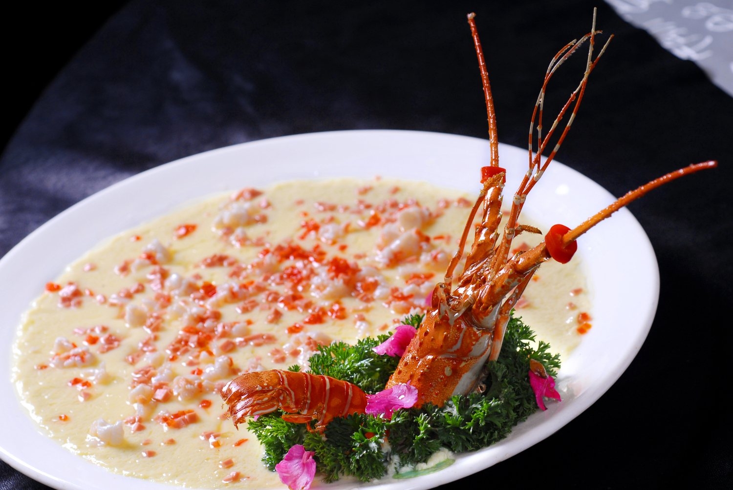 餐饮美食芙蓉龙虾仔高清图片