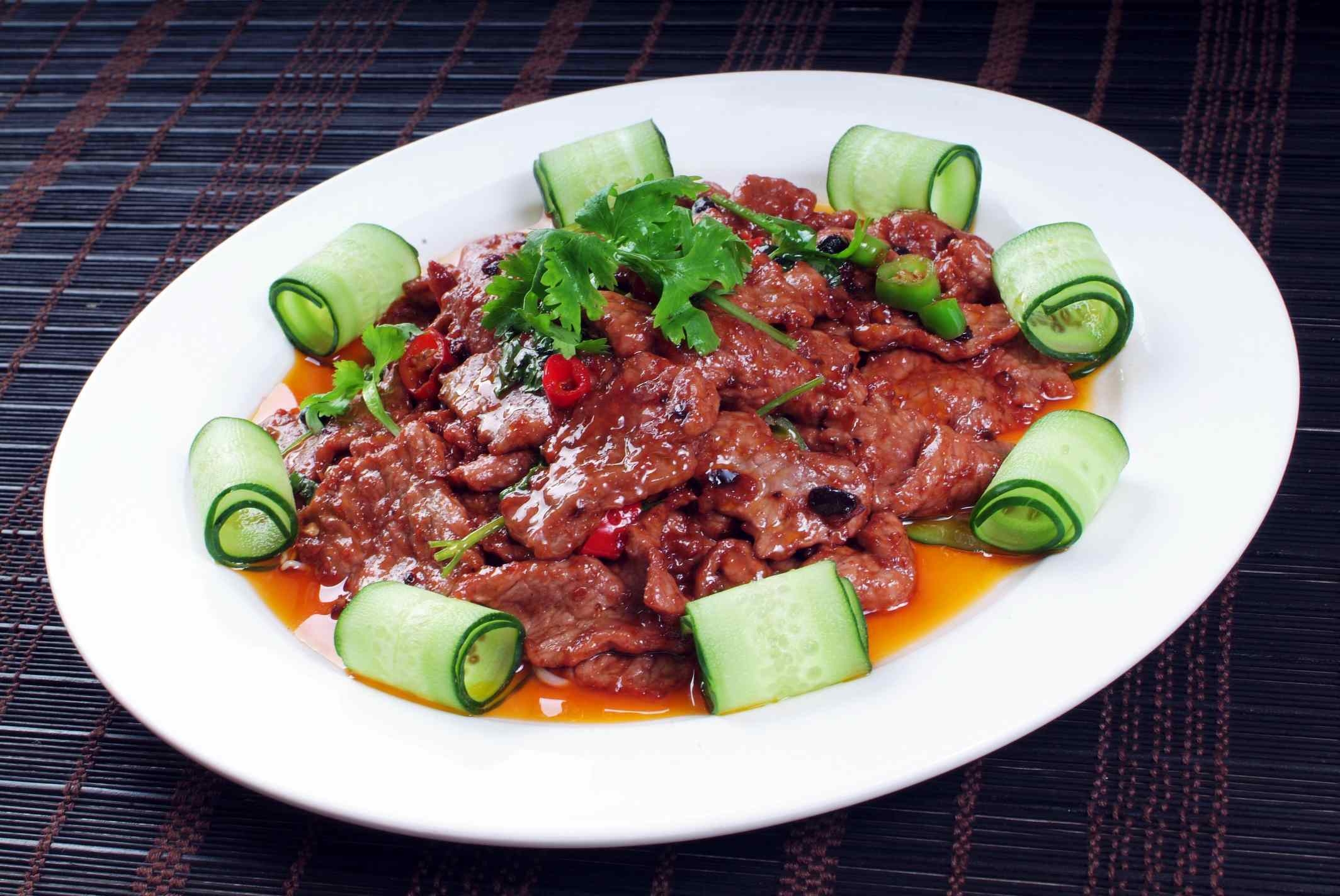 餐饮美食川菜小炒牛柳高清图片