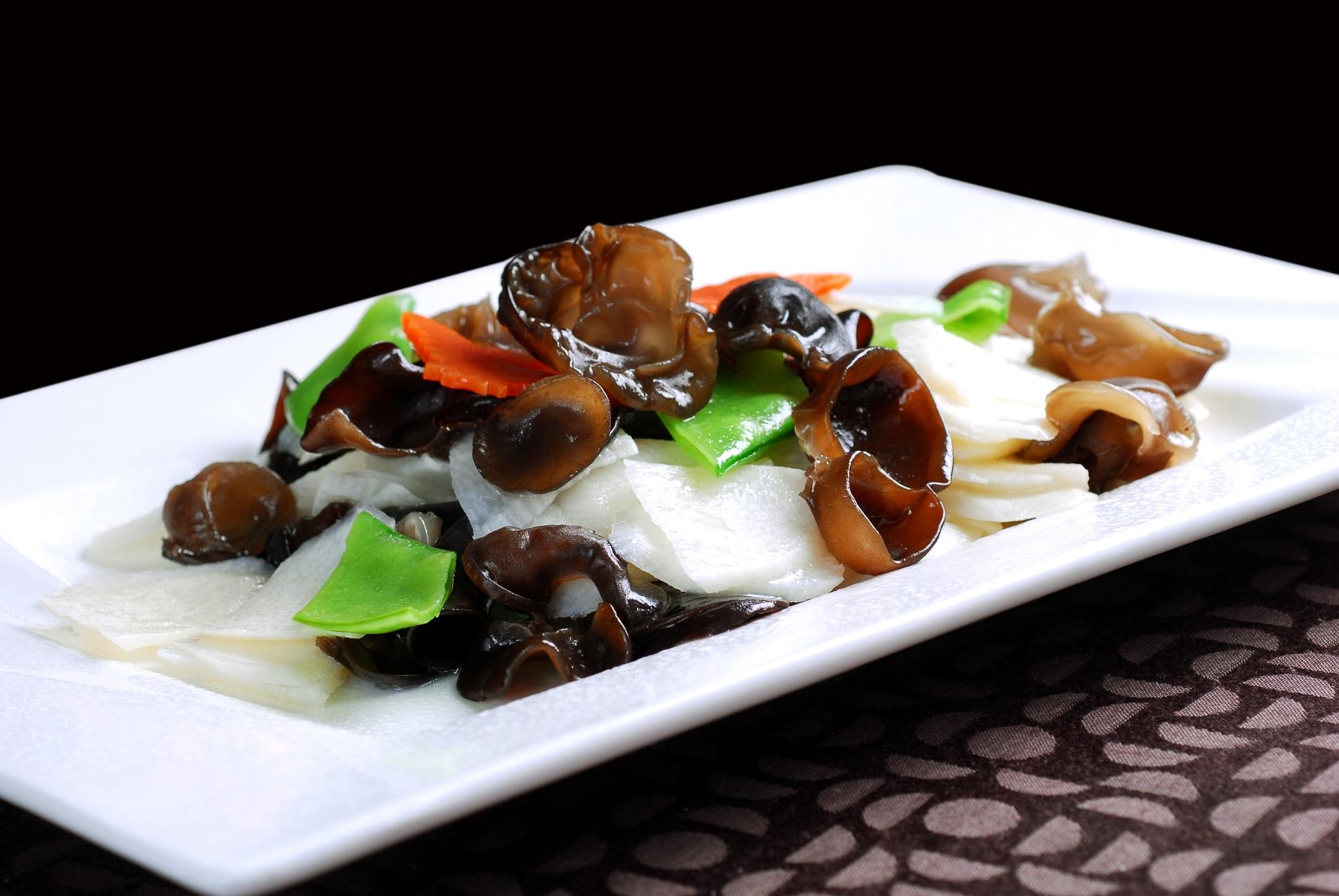 川菜山药炒木耳高清图片