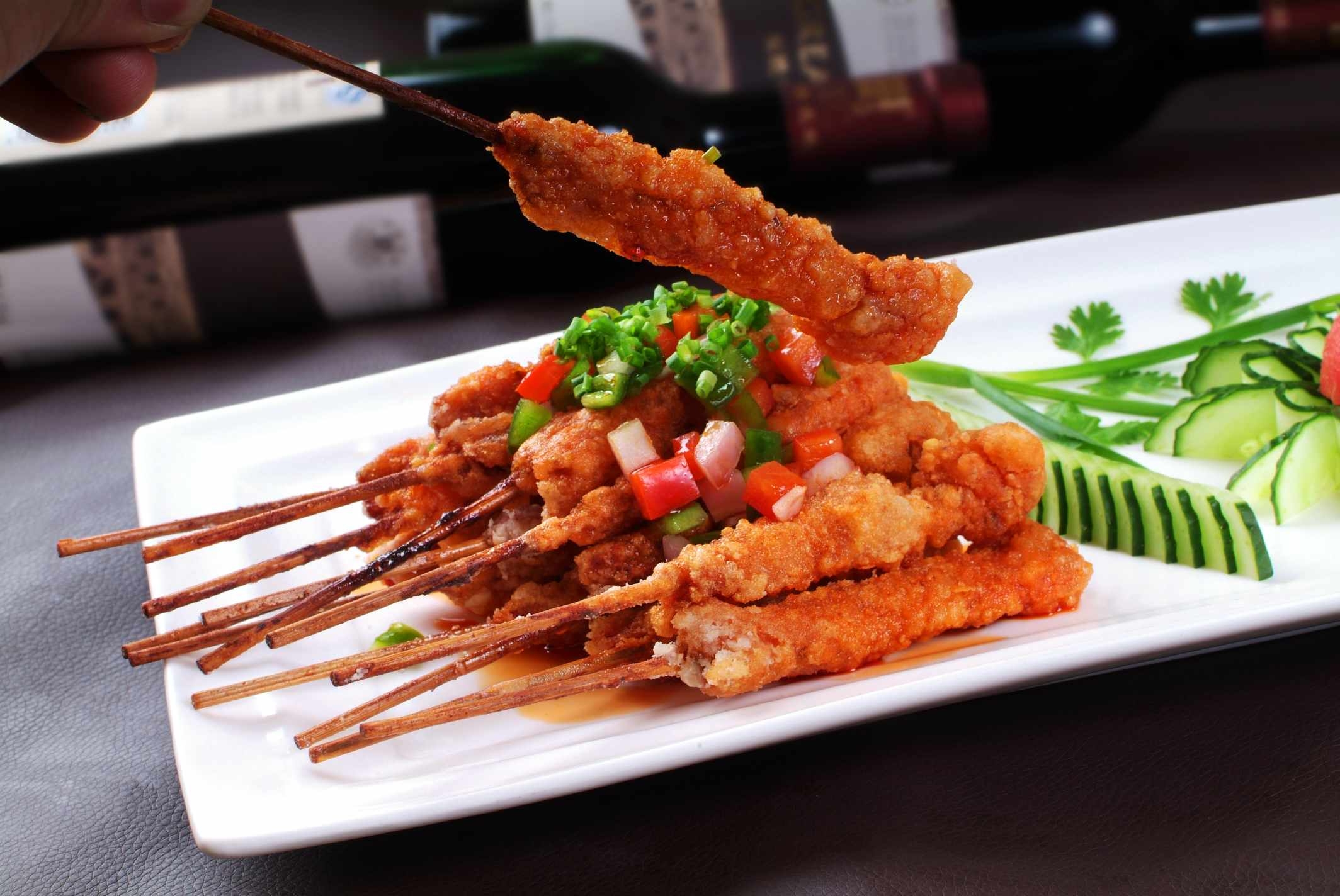 餐饮美食草原鸟肉串高清图片