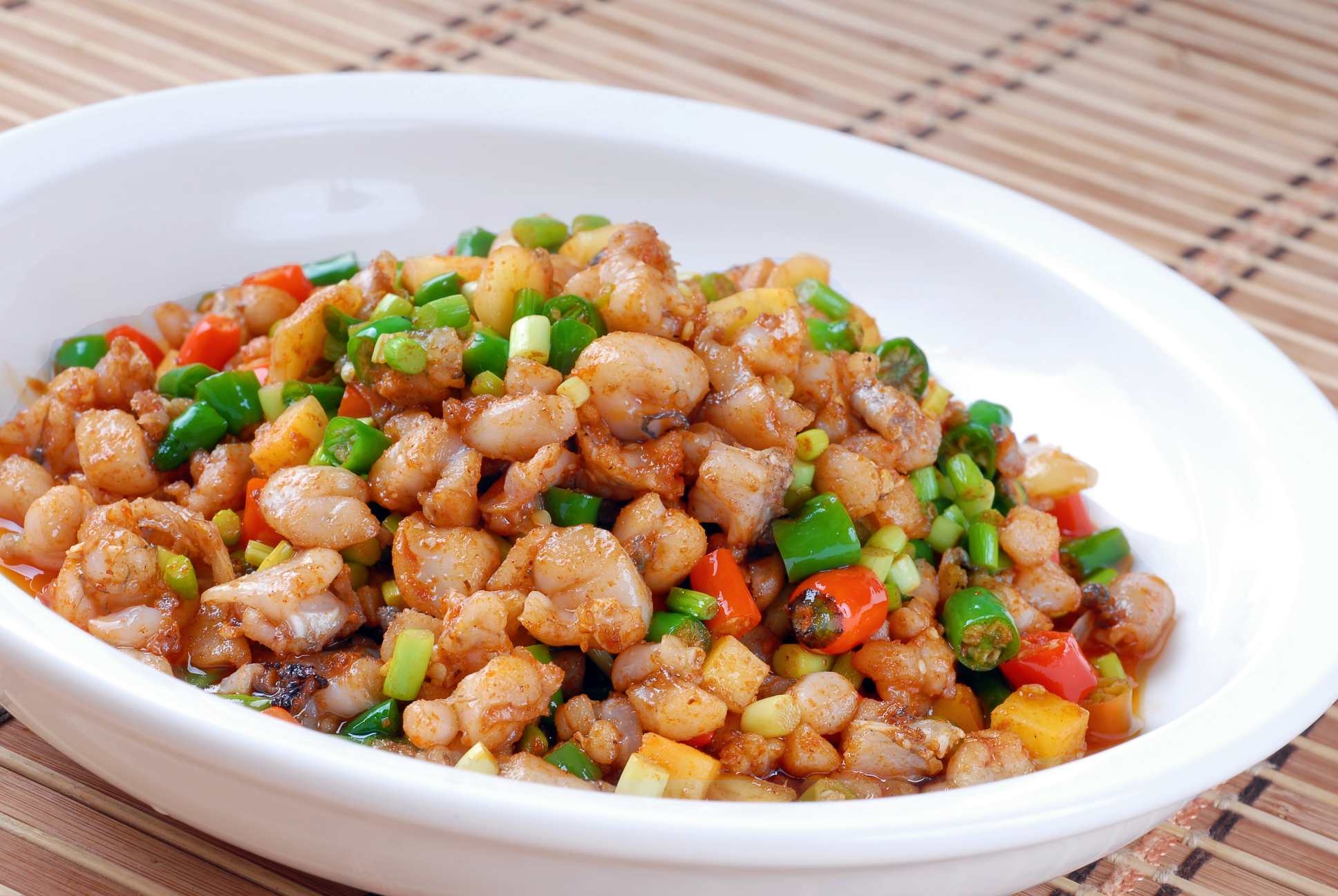 碎椒牛蛙高清图片