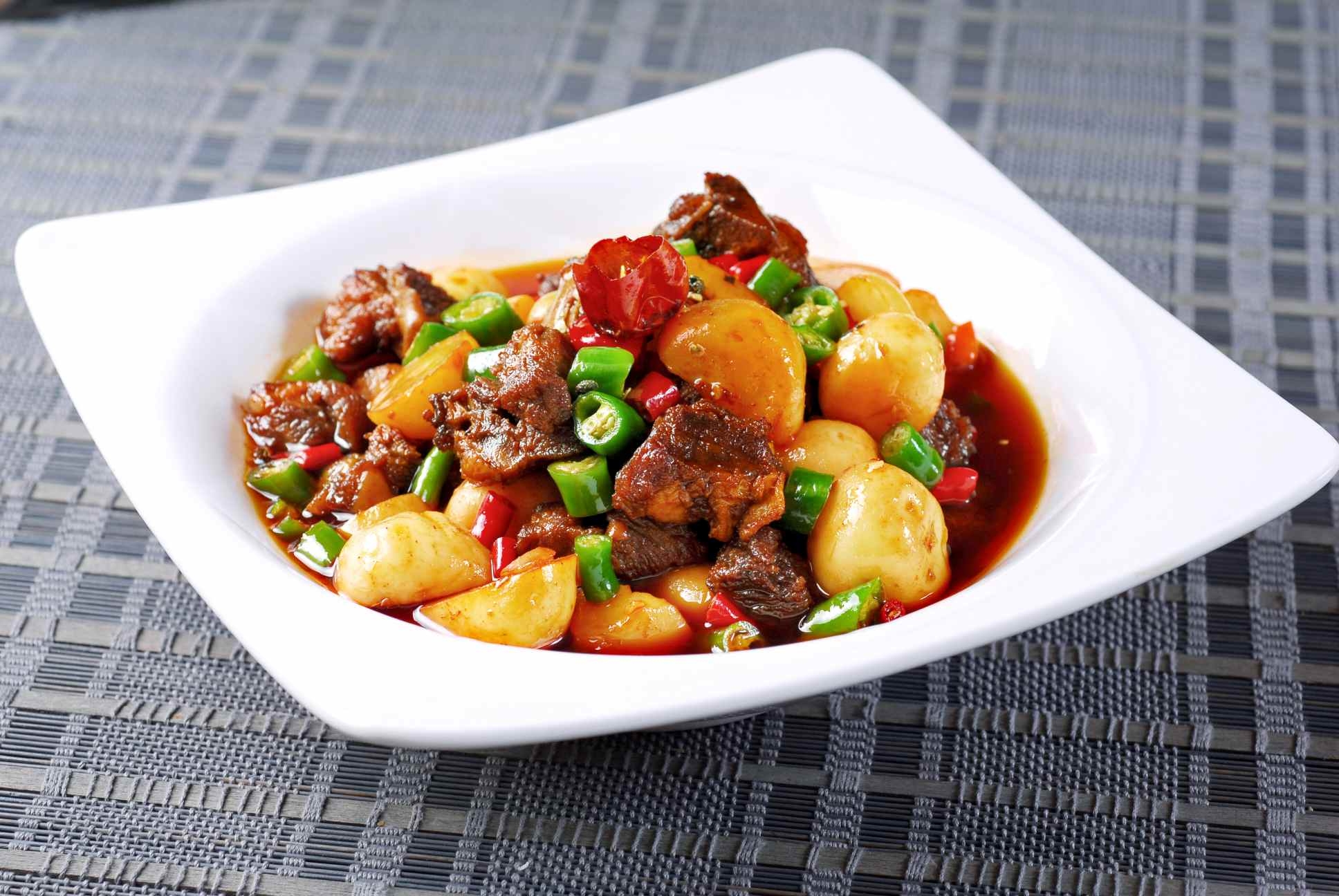 餐饮美食热-小土豆烧仔排宣传图片灯箱