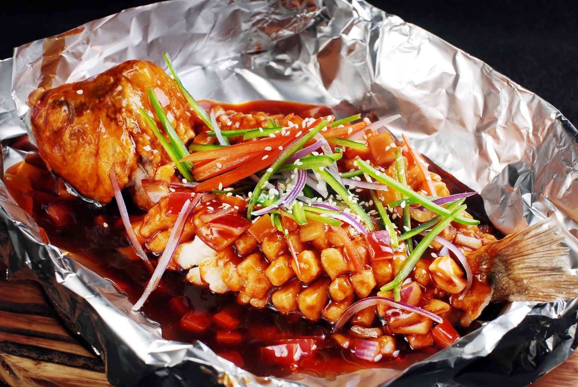 餐饮美食烧汁鲈鱼(1)高清图片