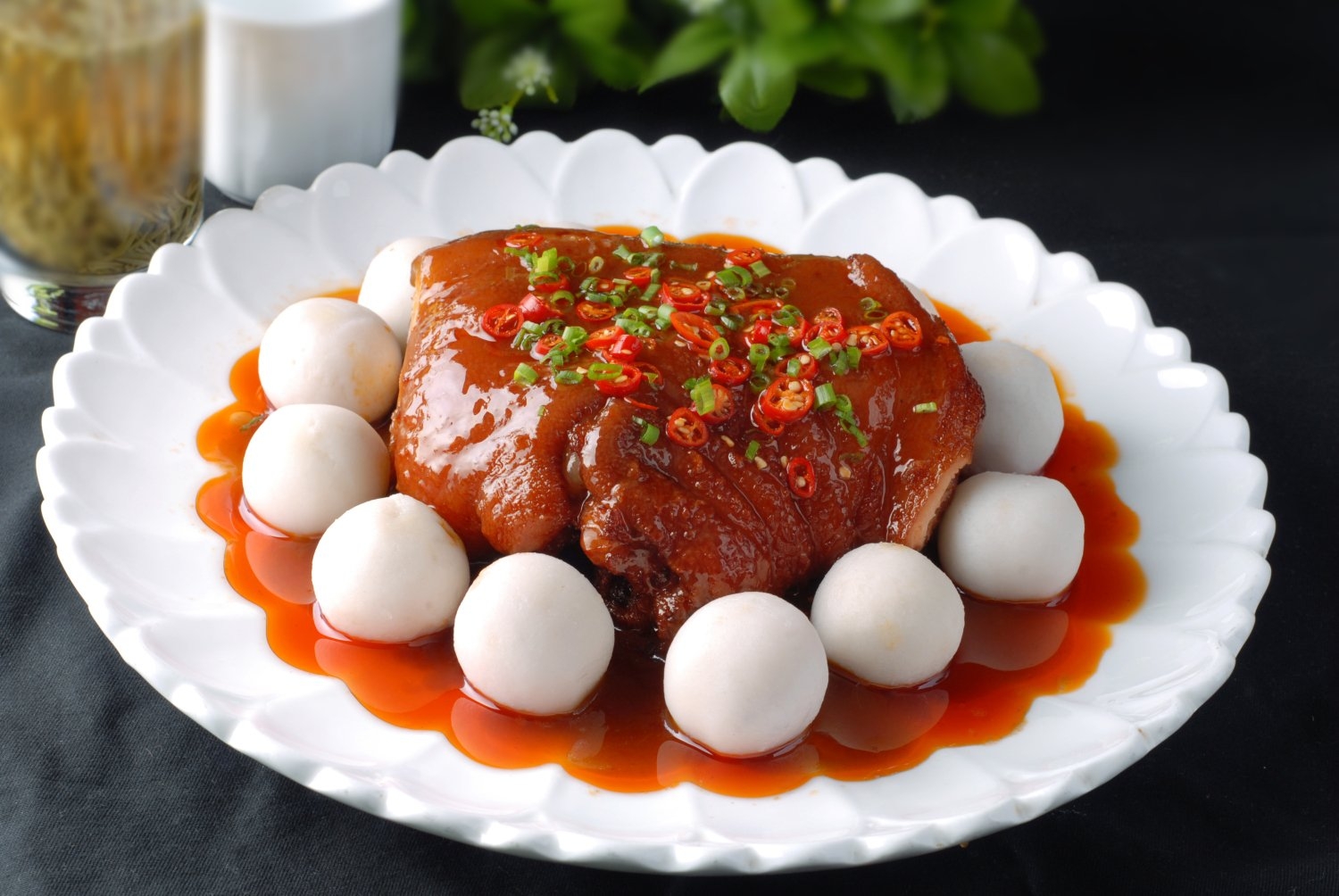 餐饮美食热一品香肘高清图片