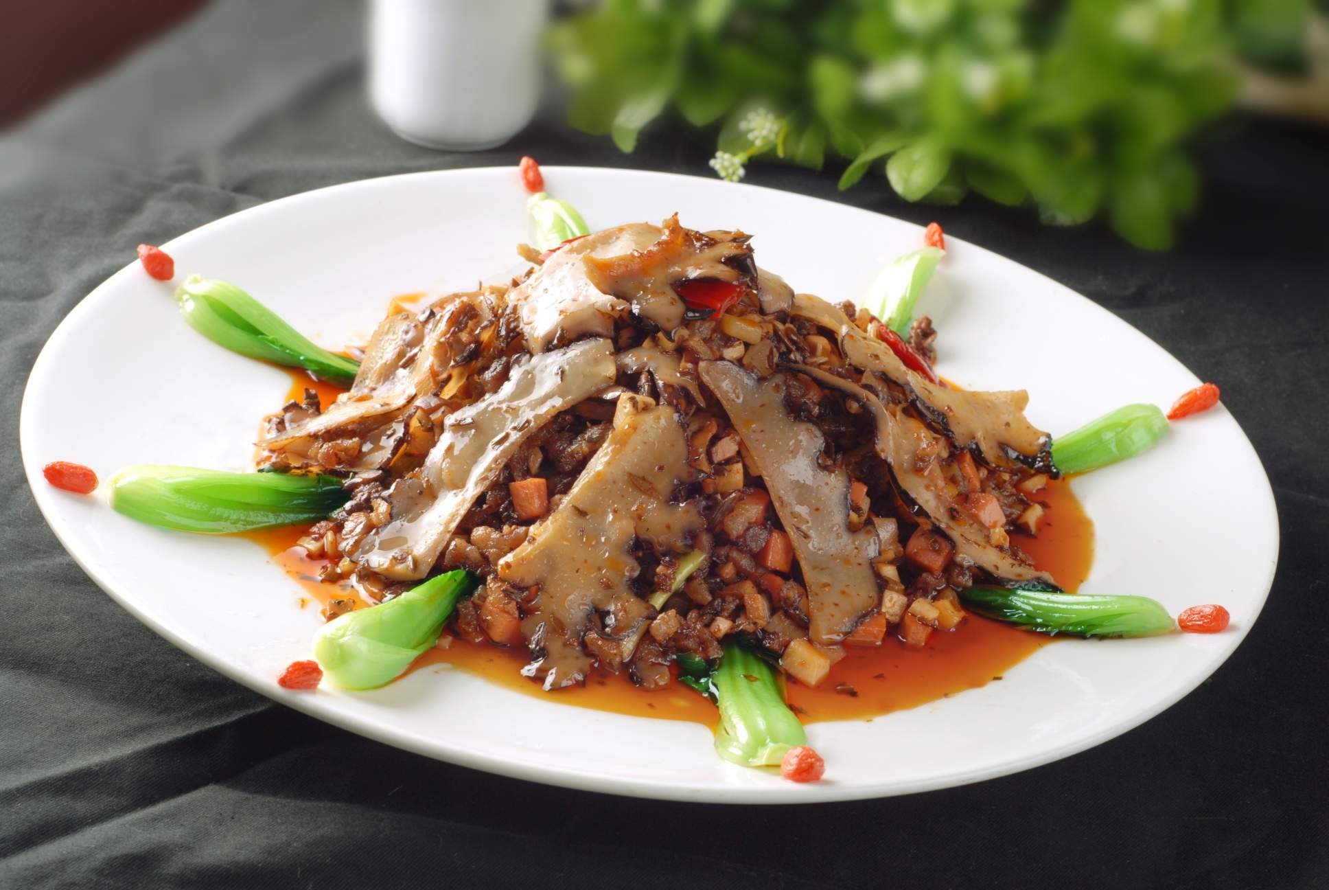 餐饮美食川菜干烧辽参1高清图片