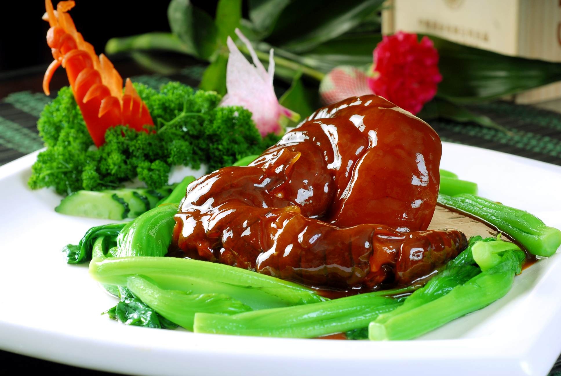 餐饮美食川菜红扒鳄鱼掌高清图片