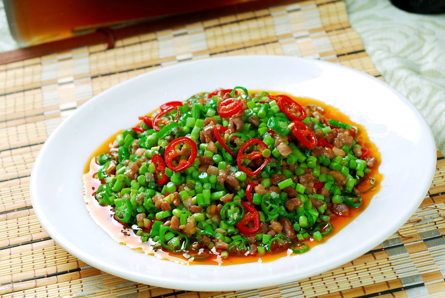 高清图片餐饮美食川菜精品小炒精品碎米鸭高清图片