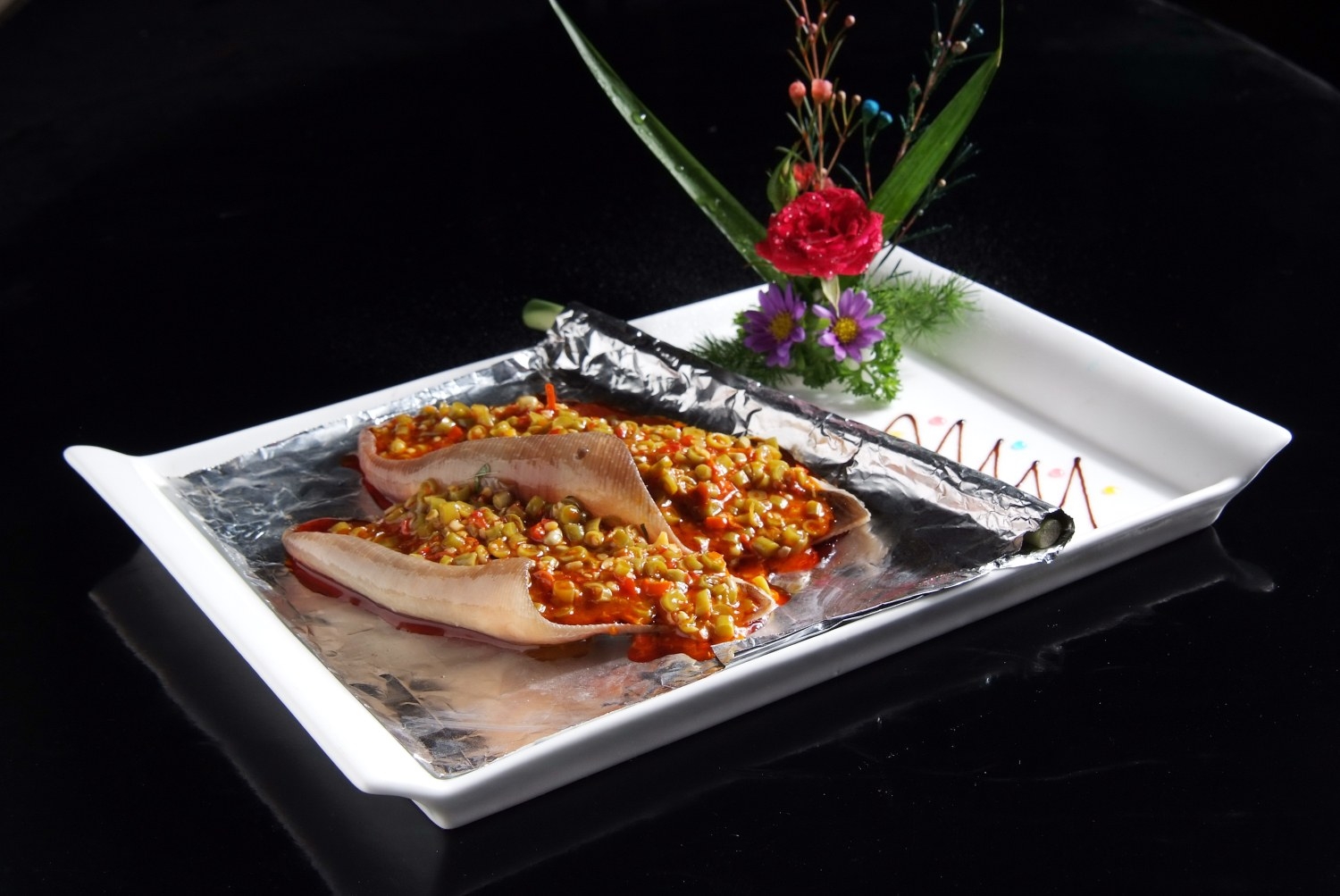 餐饮美食川菜人间鲜鱼翅高清图片