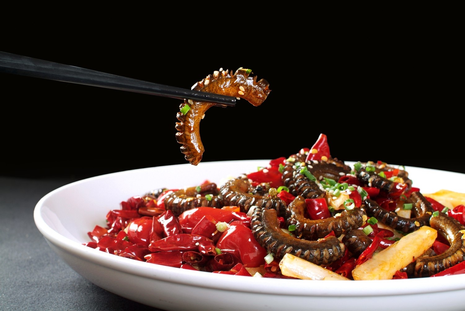 餐饮美食川菜麻辣土鳝鱼高清图片