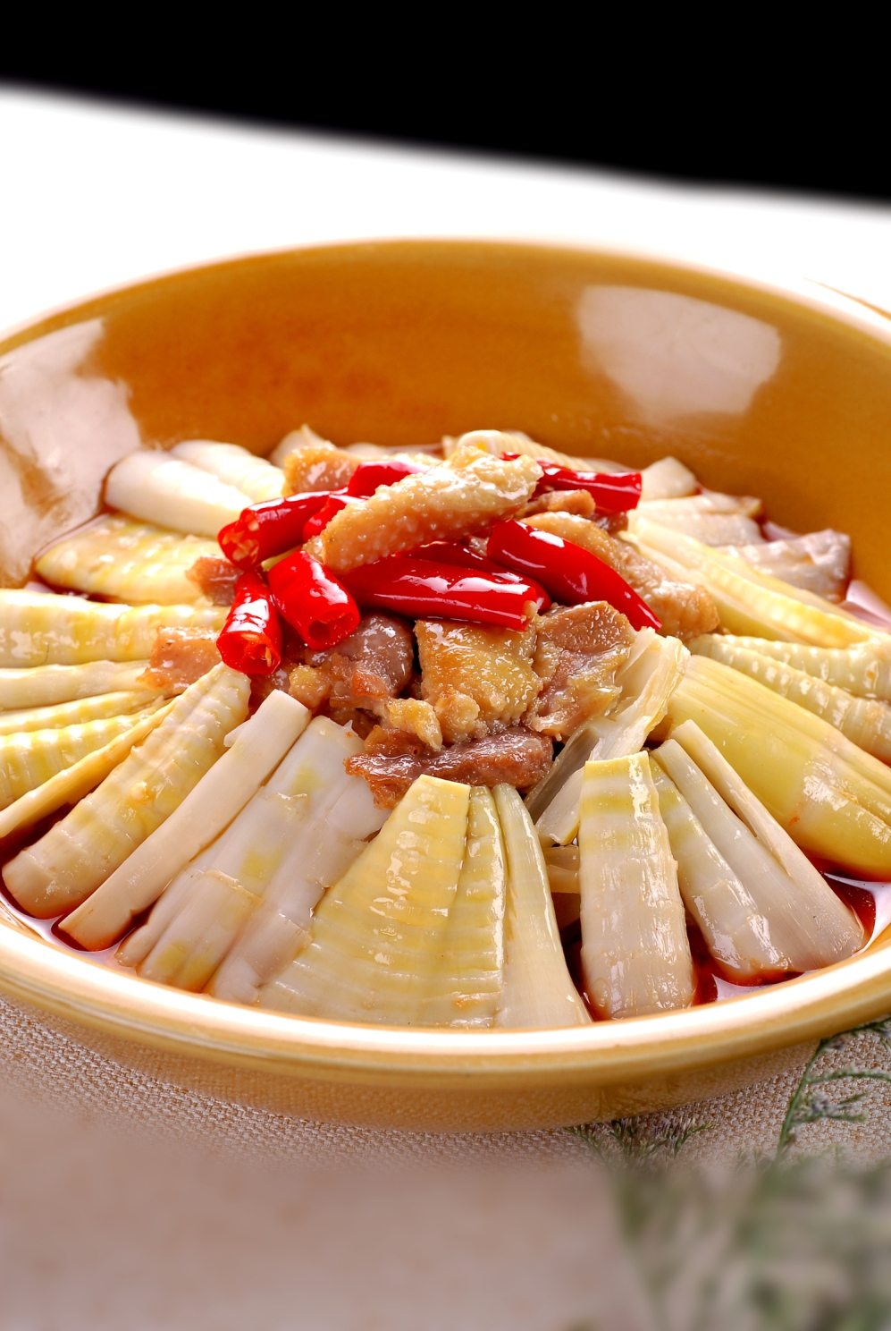 餐饮美食川菜热菜东篱煎仔鹅高清图片