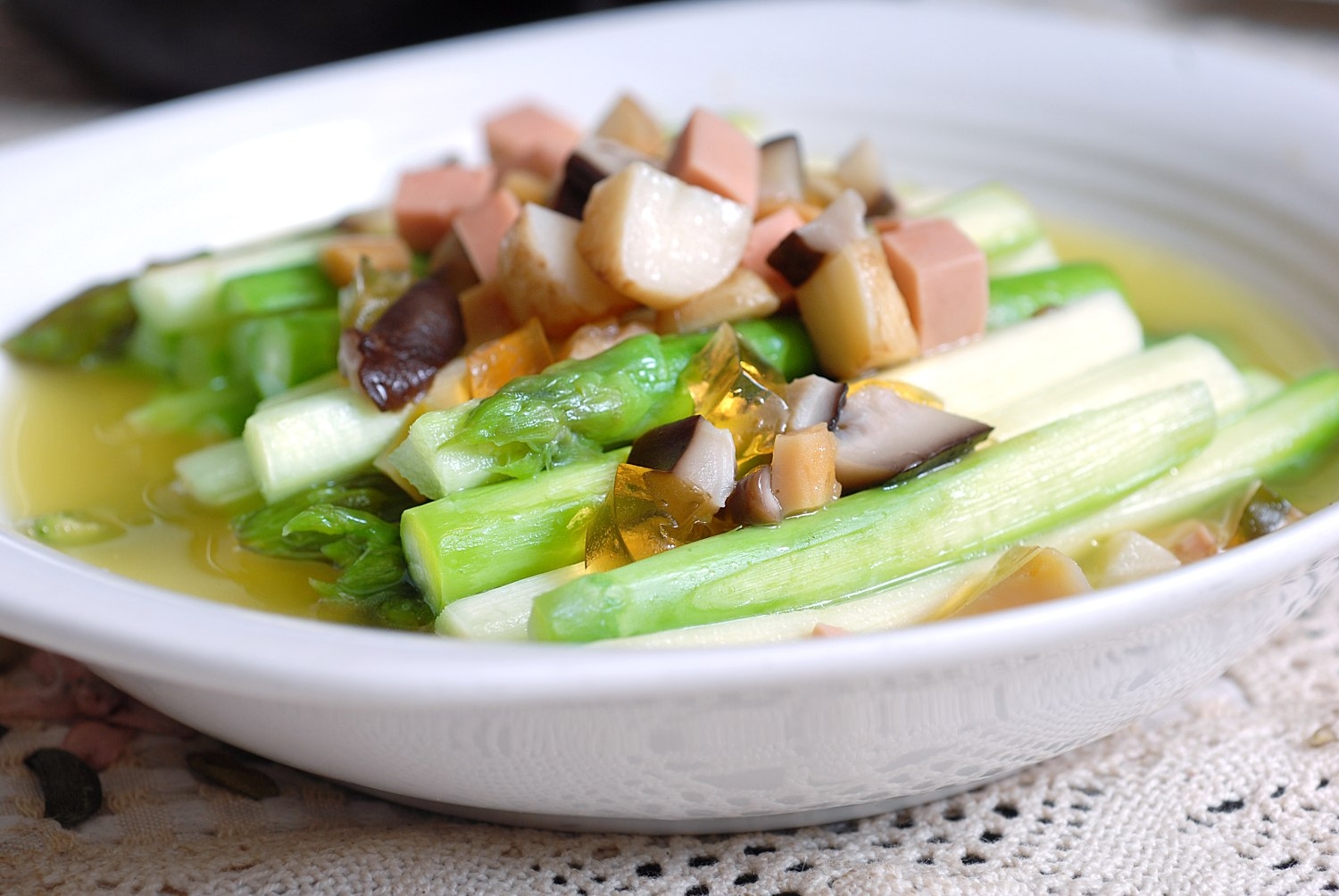 餐饮美食上汤芦笋(1)宣传图片灯箱