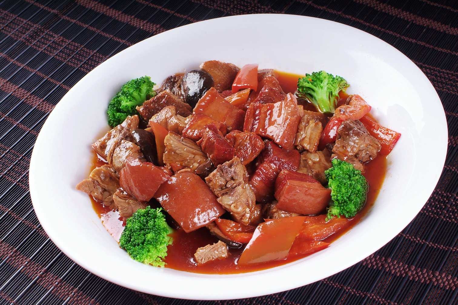 餐饮美食川菜扣肉盐焗鸭高清图片