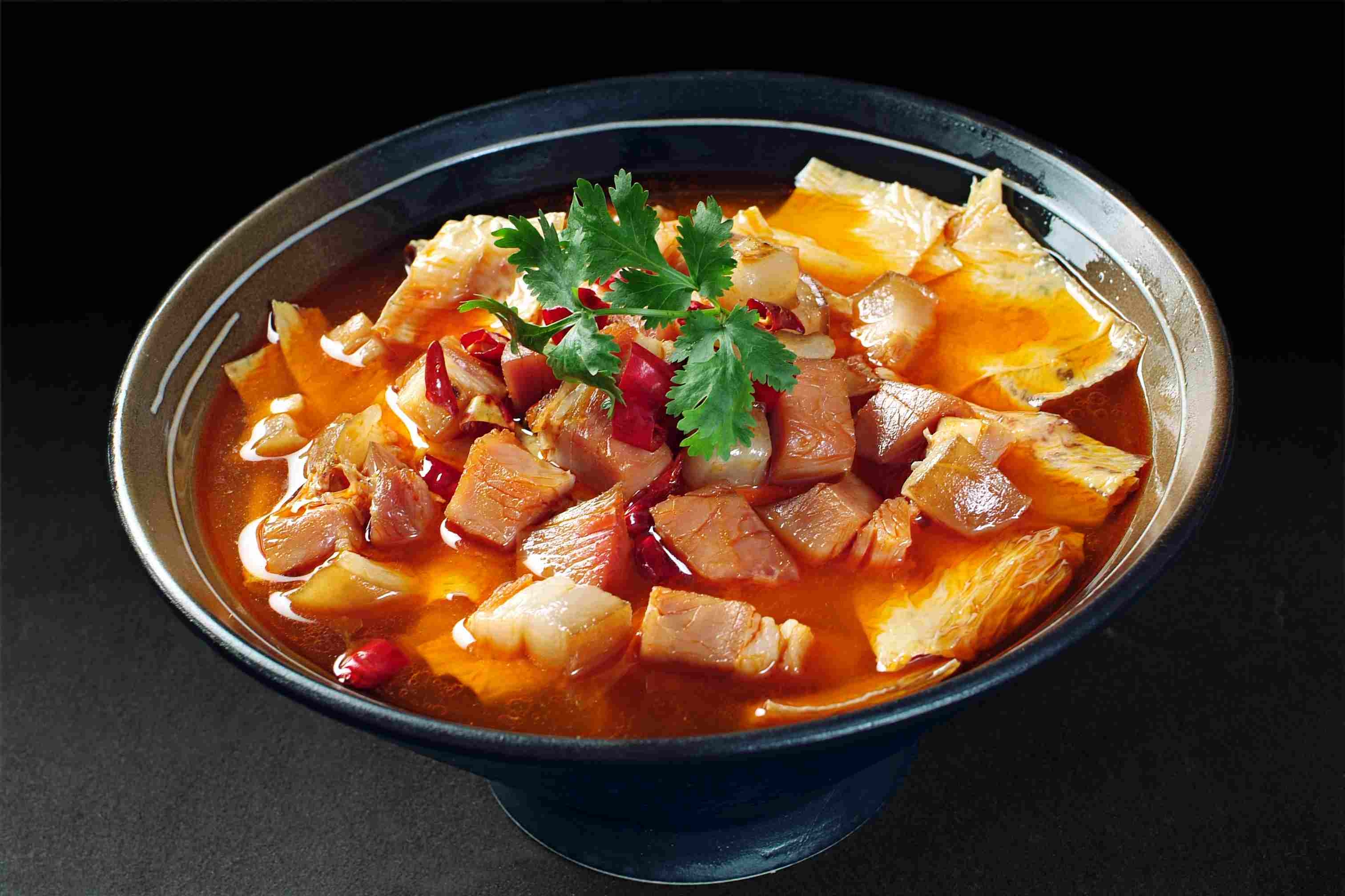 利川豆皮炖腊肉高清图片