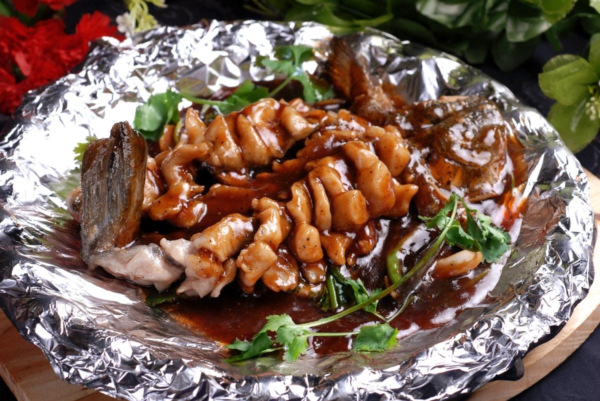 黑椒丁桂鱼高清图片