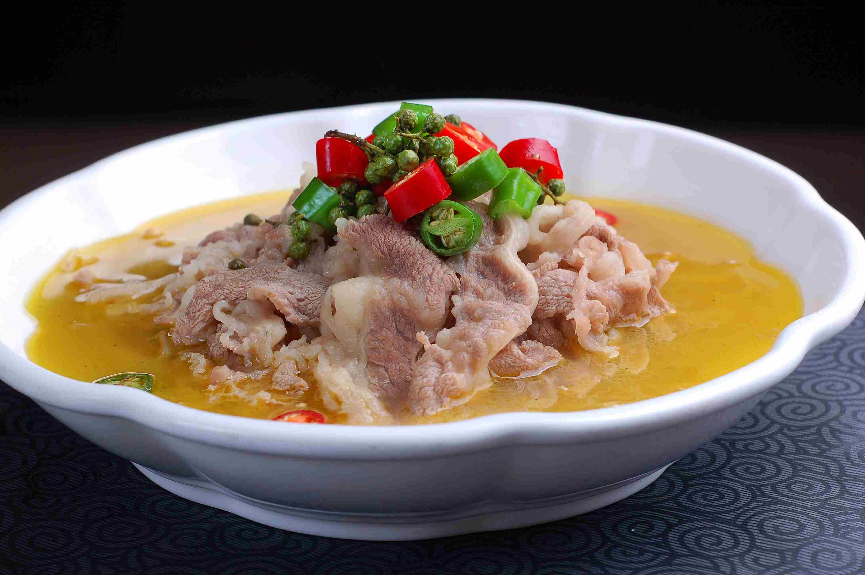 椒王肥牛高清图片