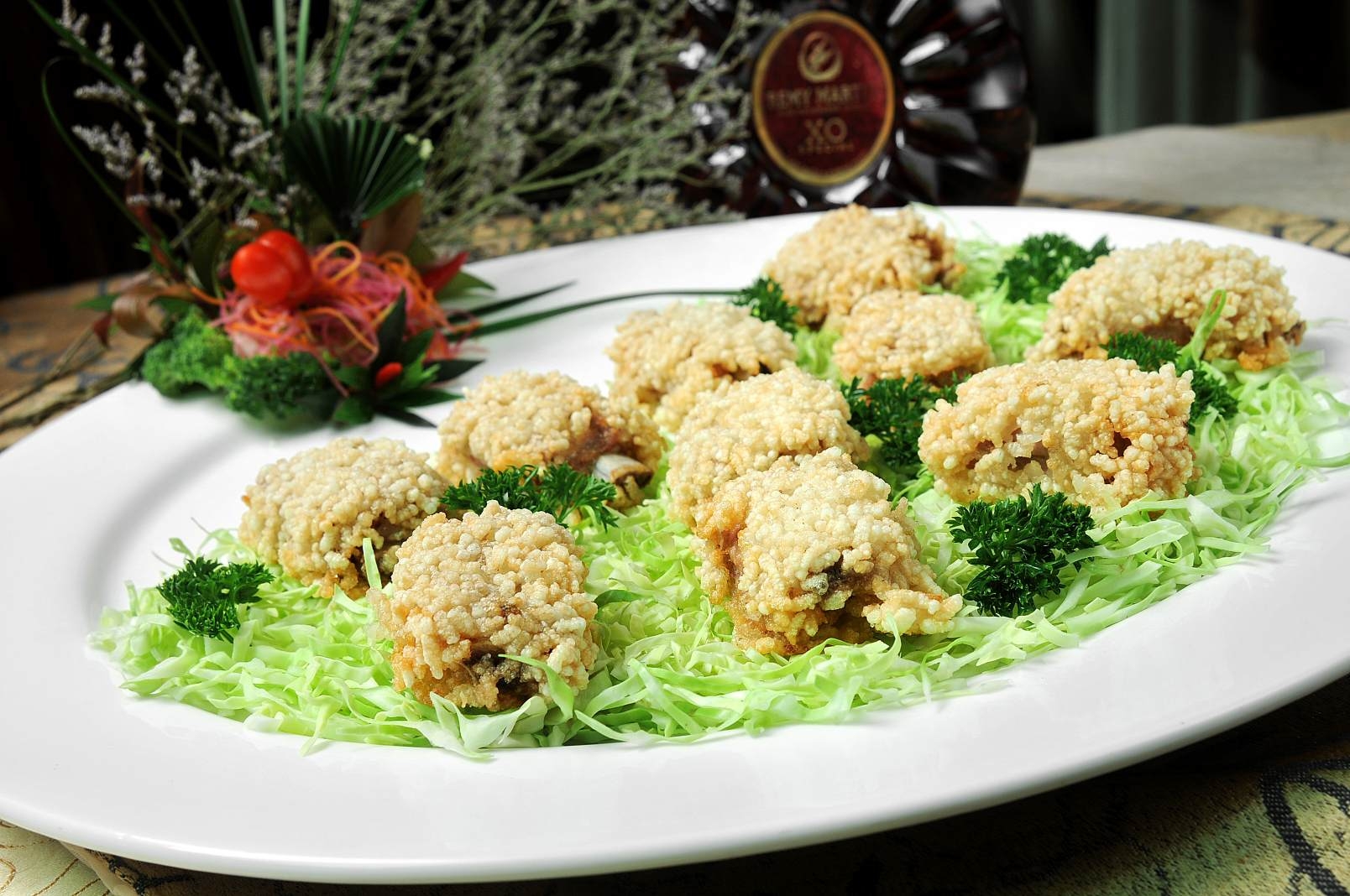 餐饮美食川菜糯米酥排高清图片