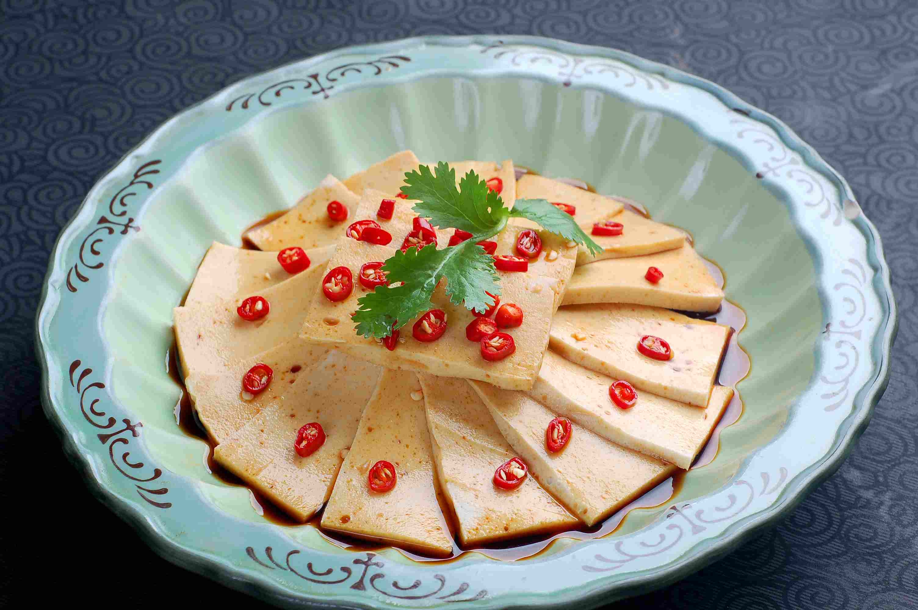 餐饮美食川菜丽景花豆腐高清图片