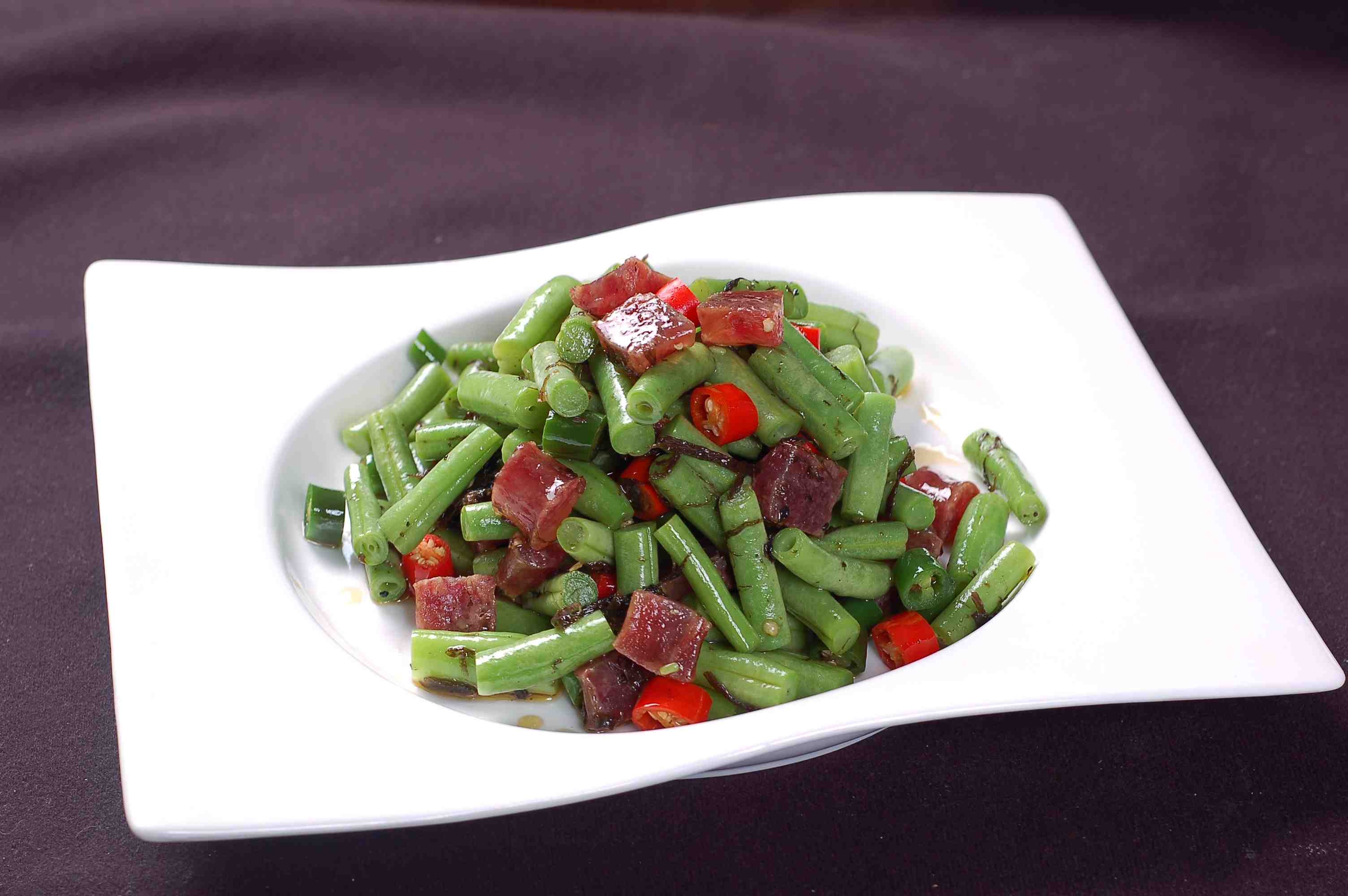 炒豆角高清图片