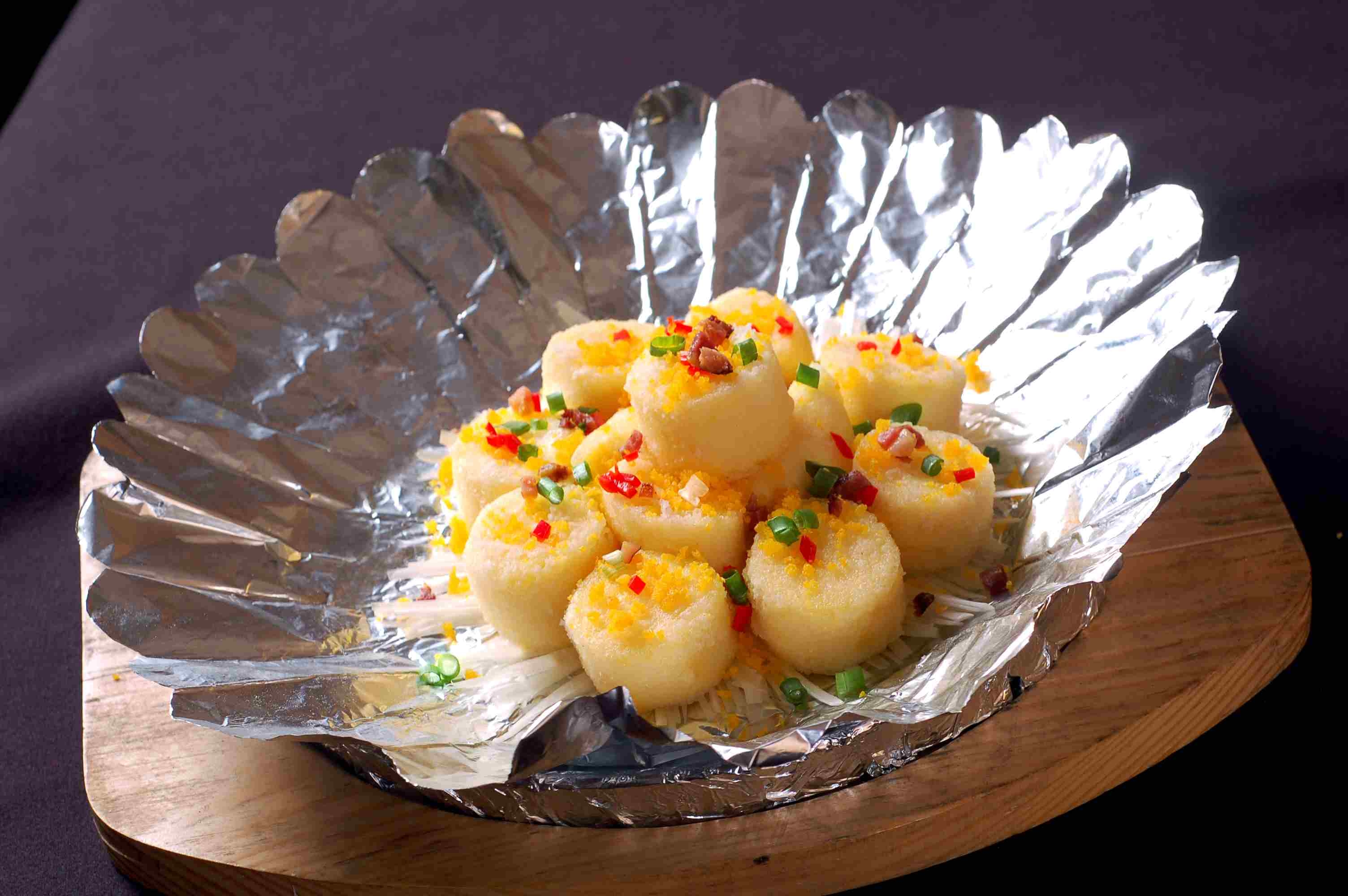 餐饮美食川菜湘菜黄金豆腐高清图片