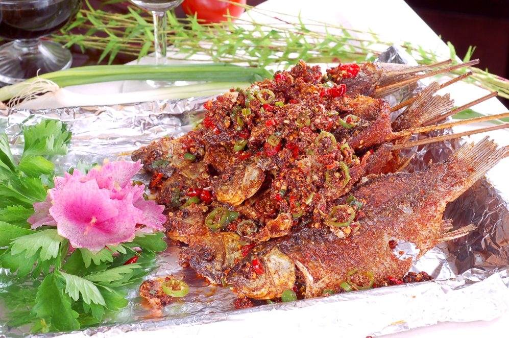 高清图片餐饮美食川菜苗家烤鲫鱼高清图片