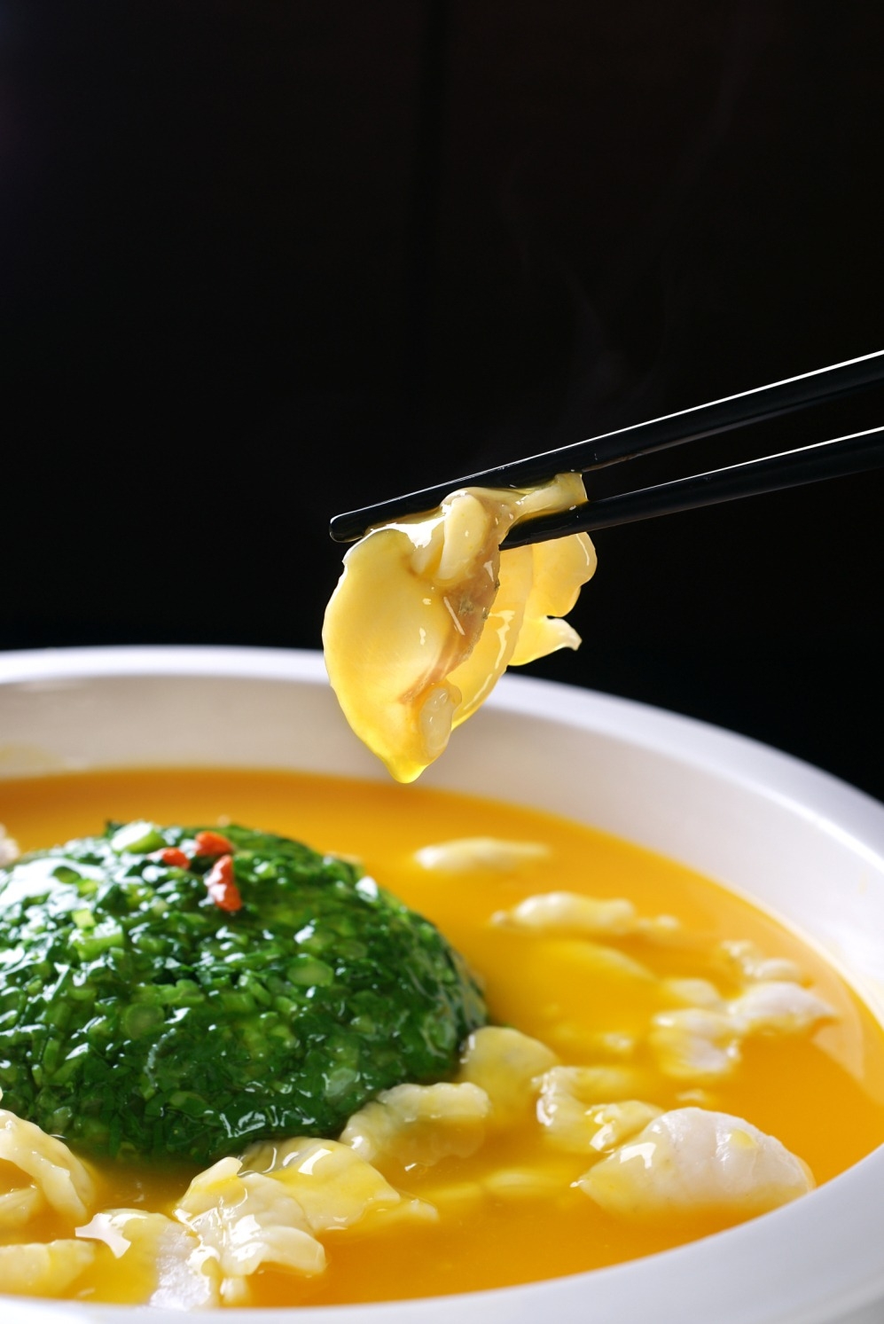 餐饮美食川菜菜心煮桂鱼高清图片