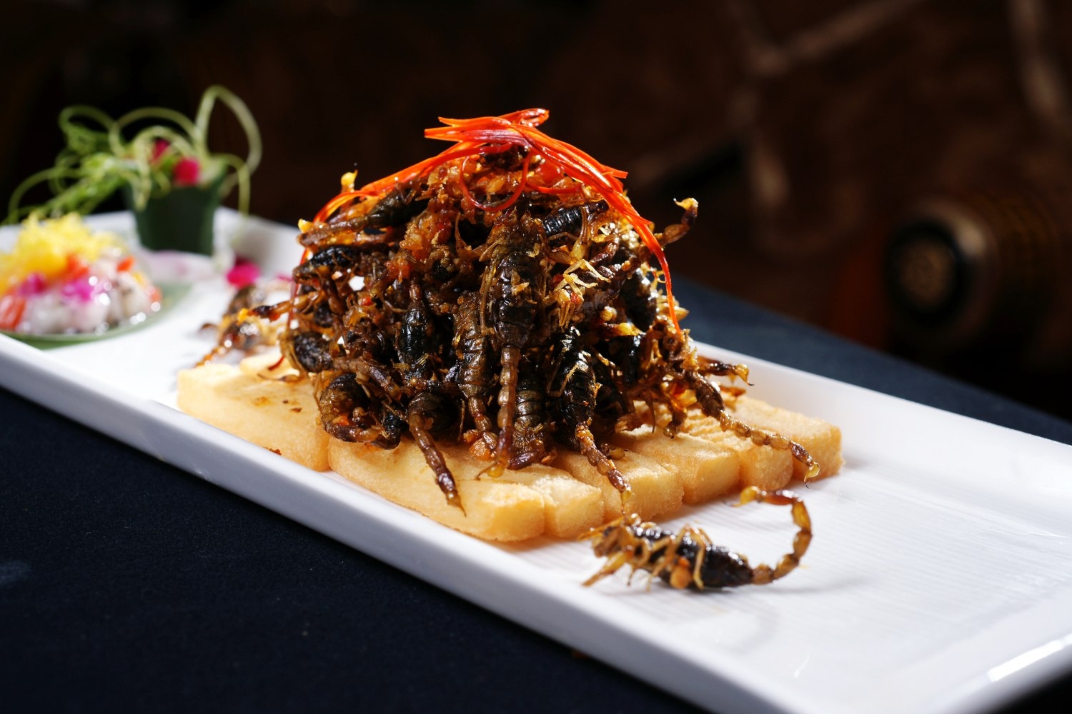 餐饮美食椒盐蝎子高清图片