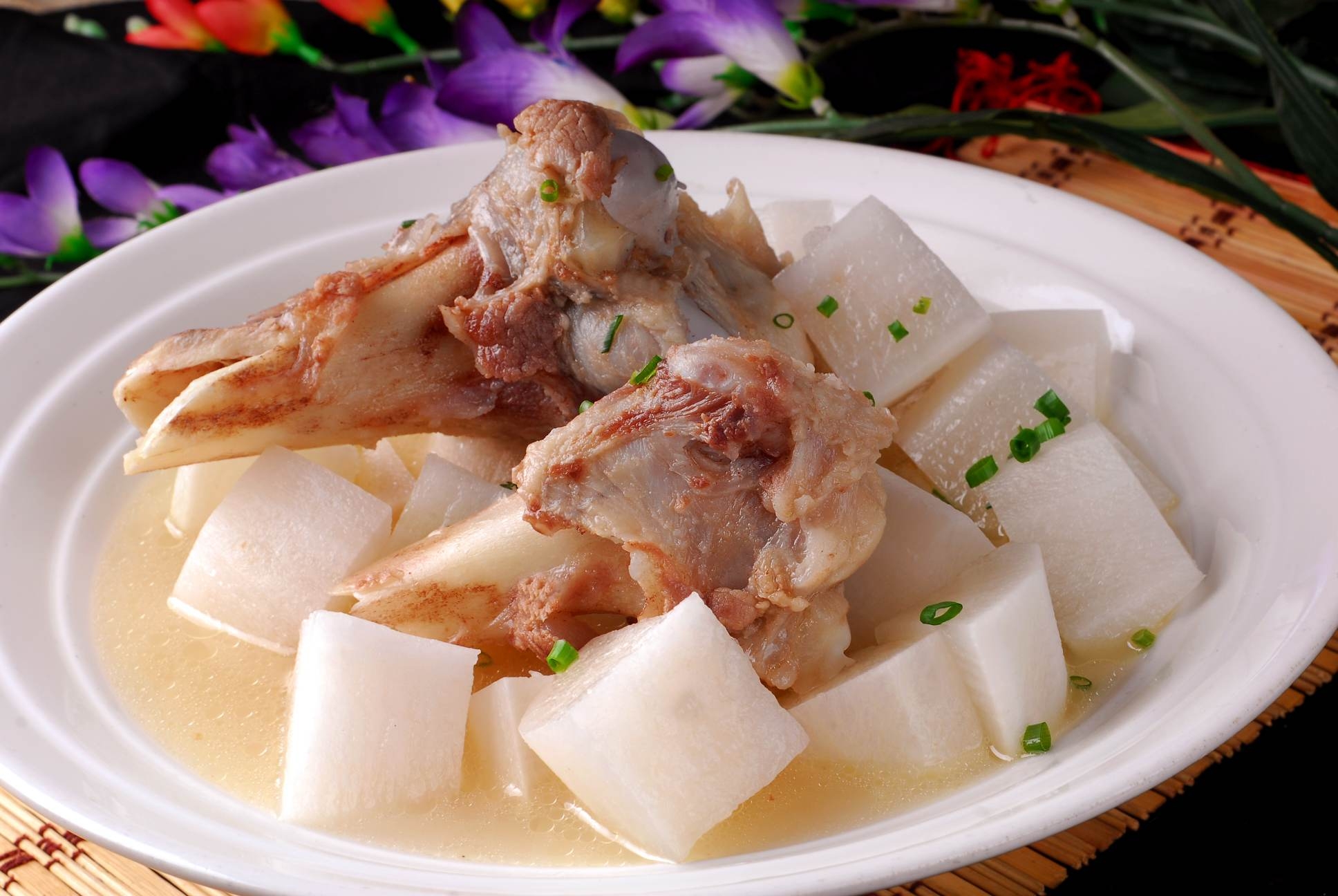 餐饮美食大骨煨萝卜宣传图片灯箱