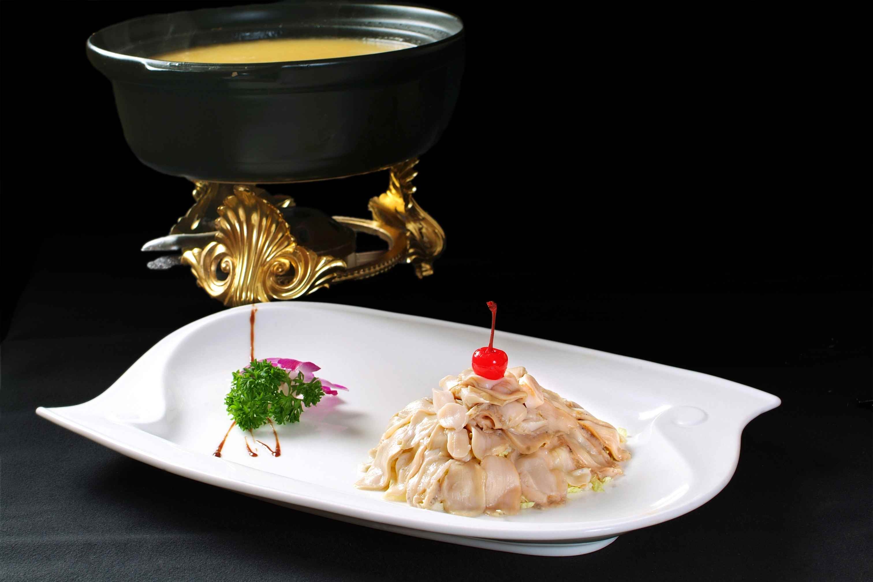 餐饮美食热菜小米鲍鱼仔高清图片