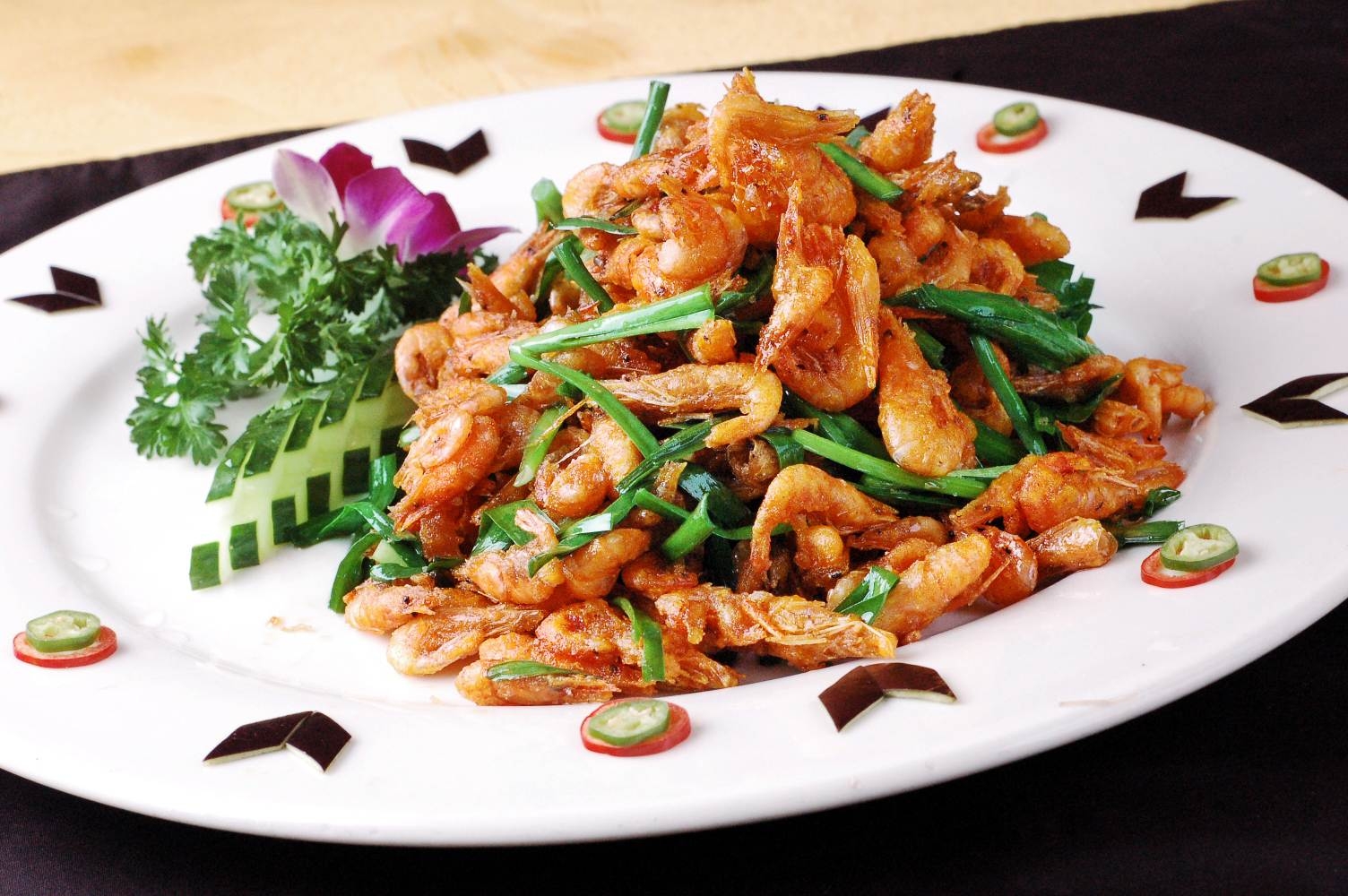 餐饮美食韭香河虾高清图片