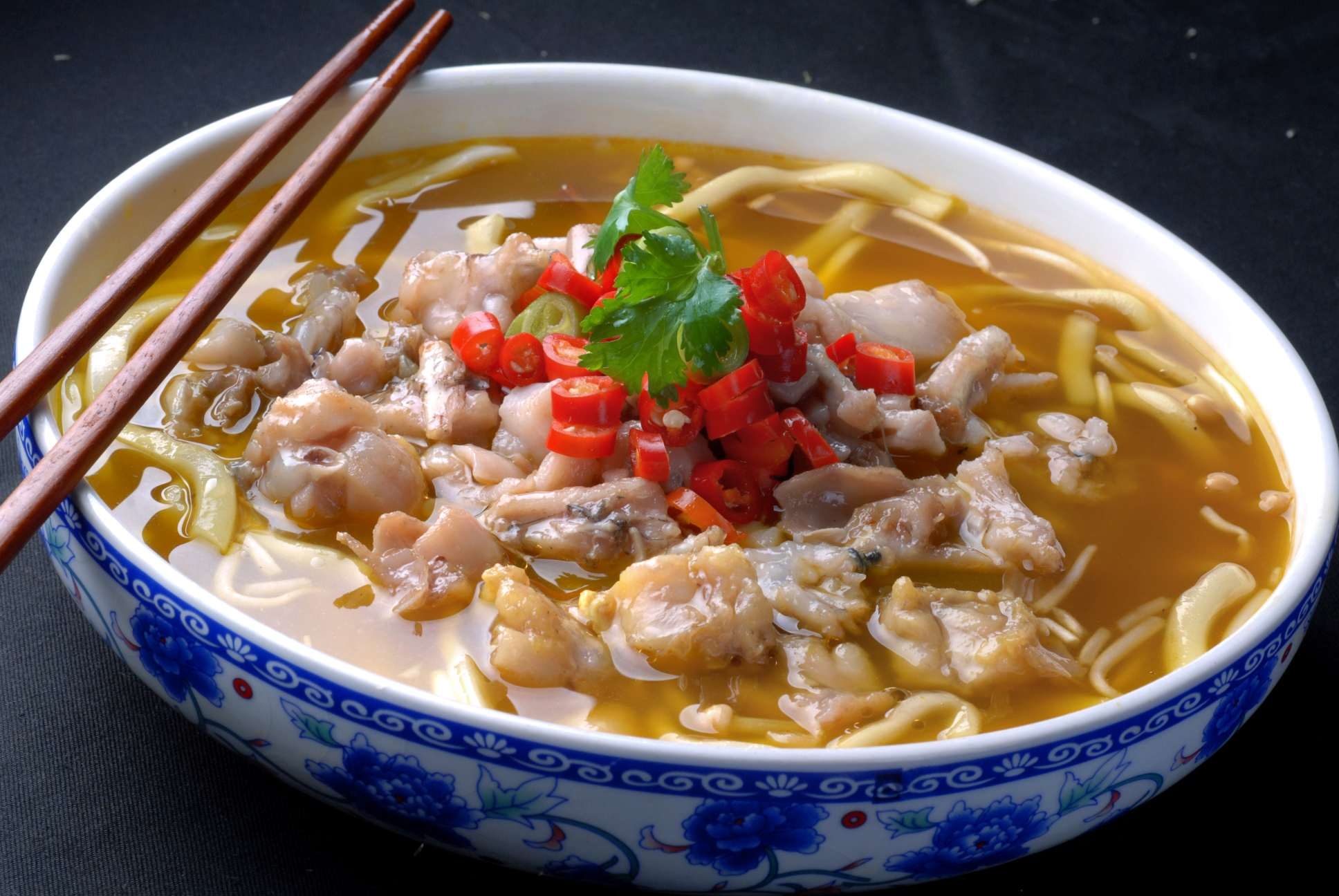 餐饮美食芋粉牛蛙宣传图片灯箱