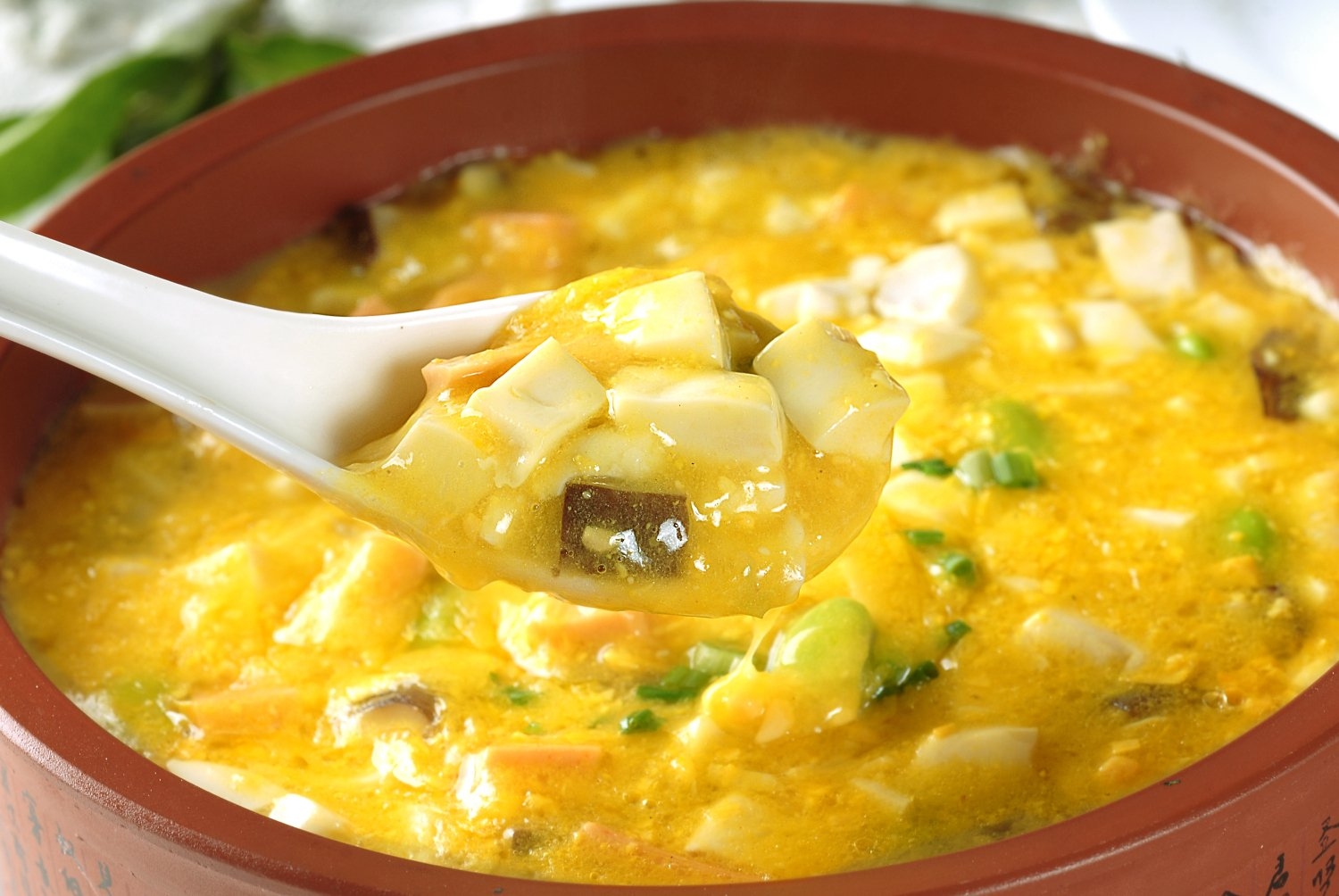 餐饮美食川菜蛋黄豆花高清图片