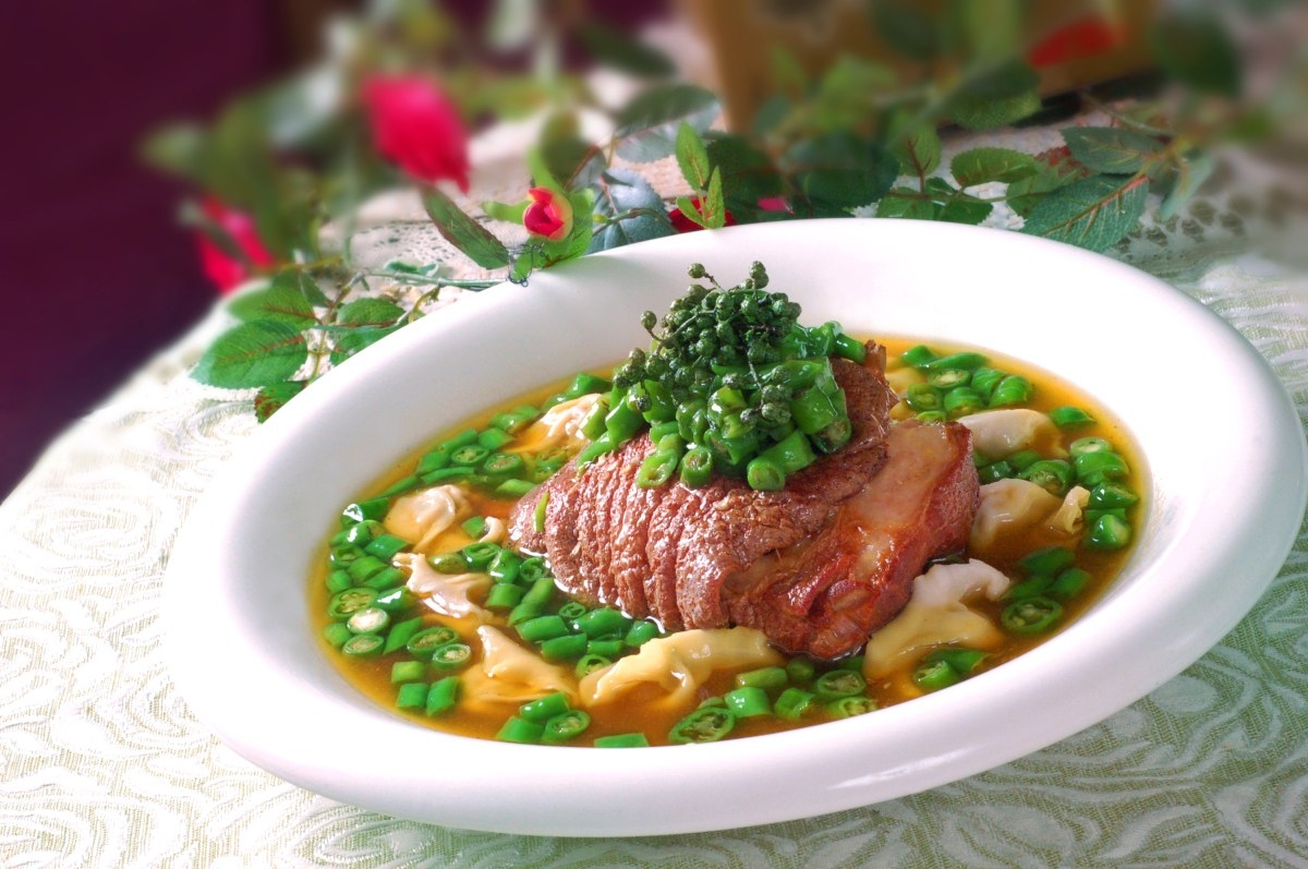 琥珀水饺肘高清图片