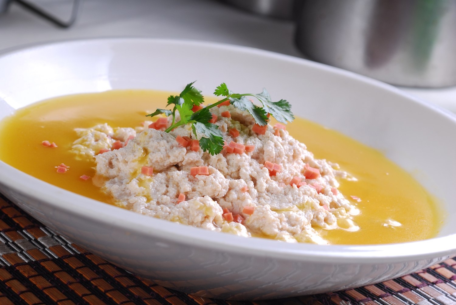 餐饮美食川菜龙汤鸡豆花高清图片