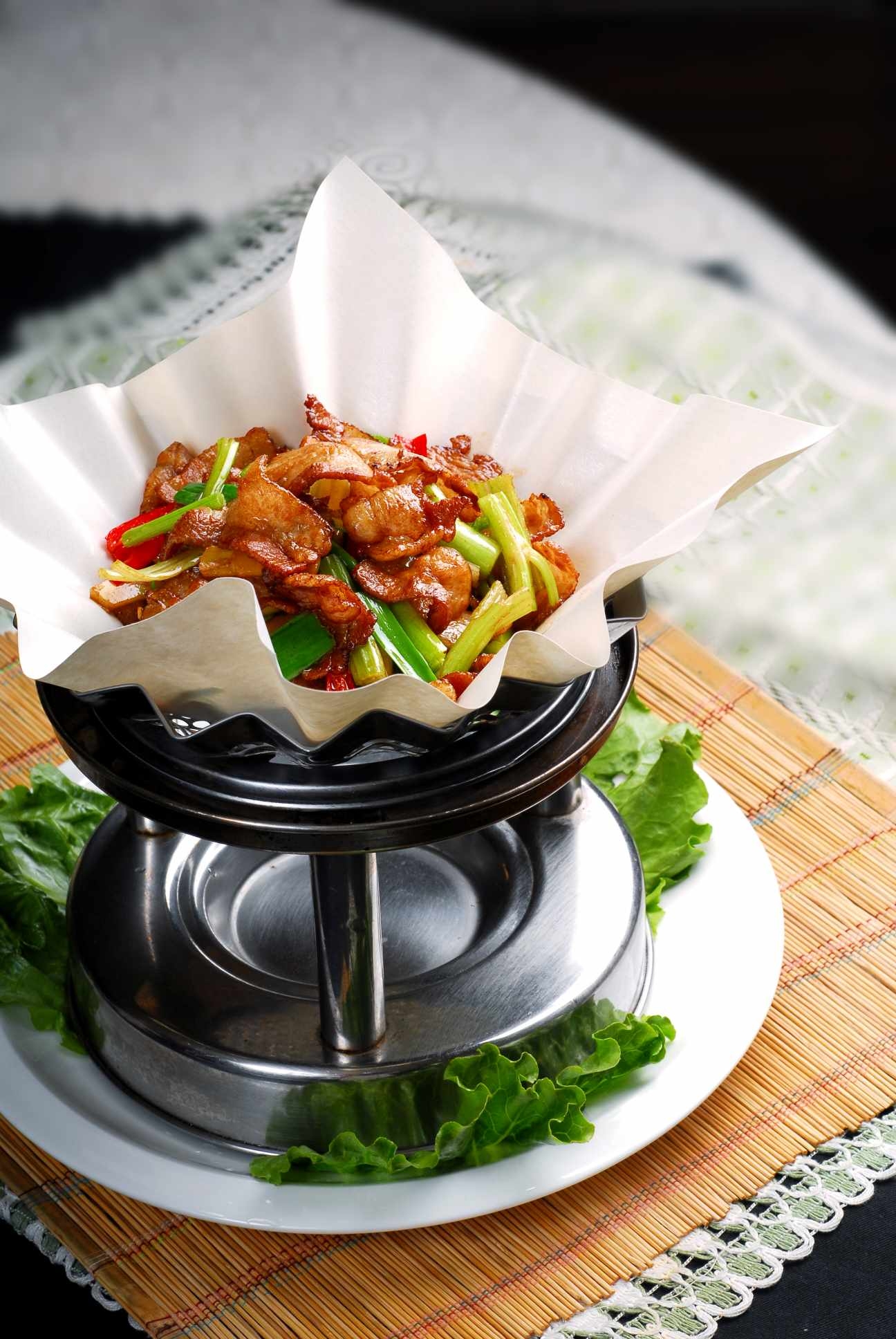 塔式乡村小炒肉高清图片