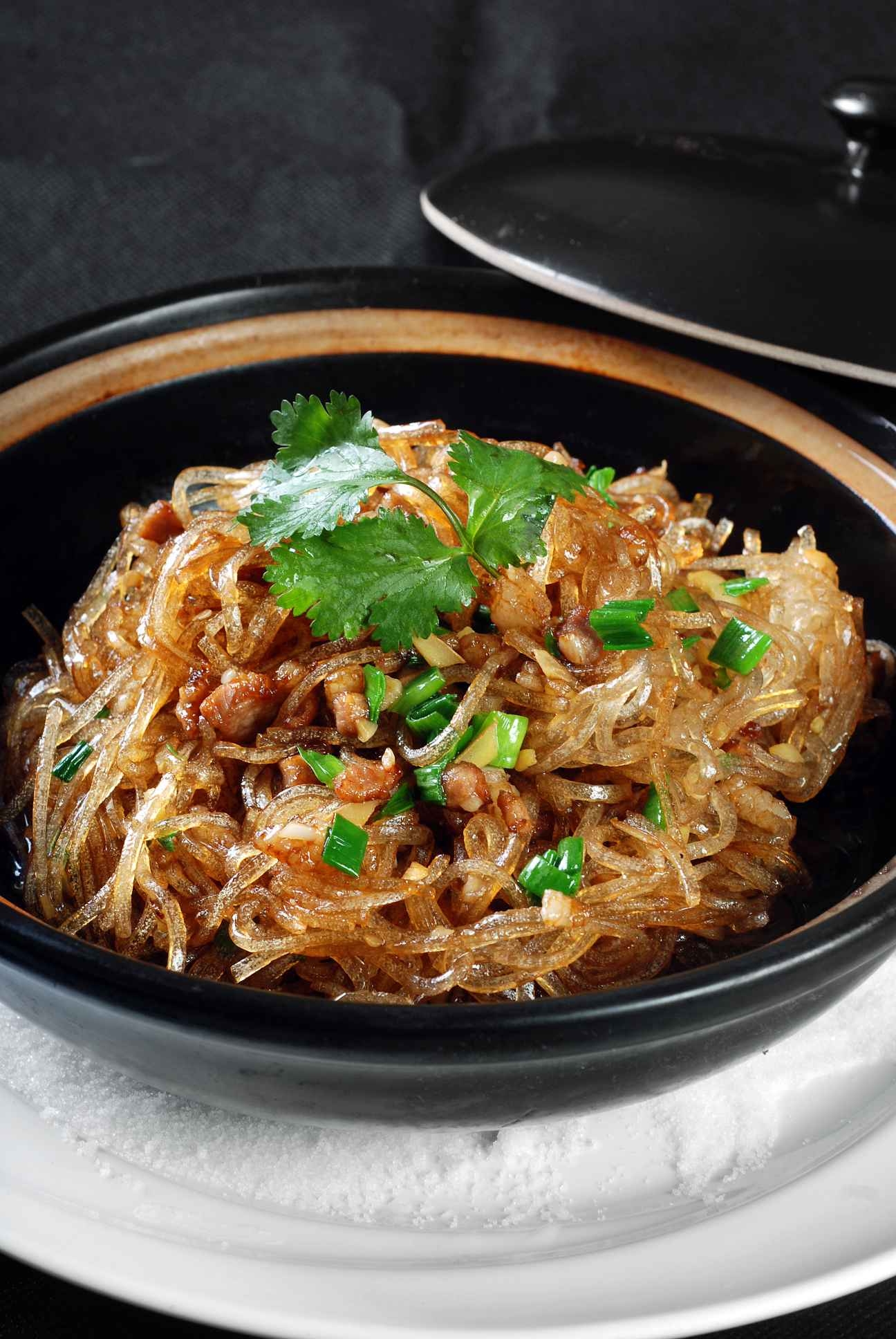 餐饮美食砂锅水晶粉高清图片