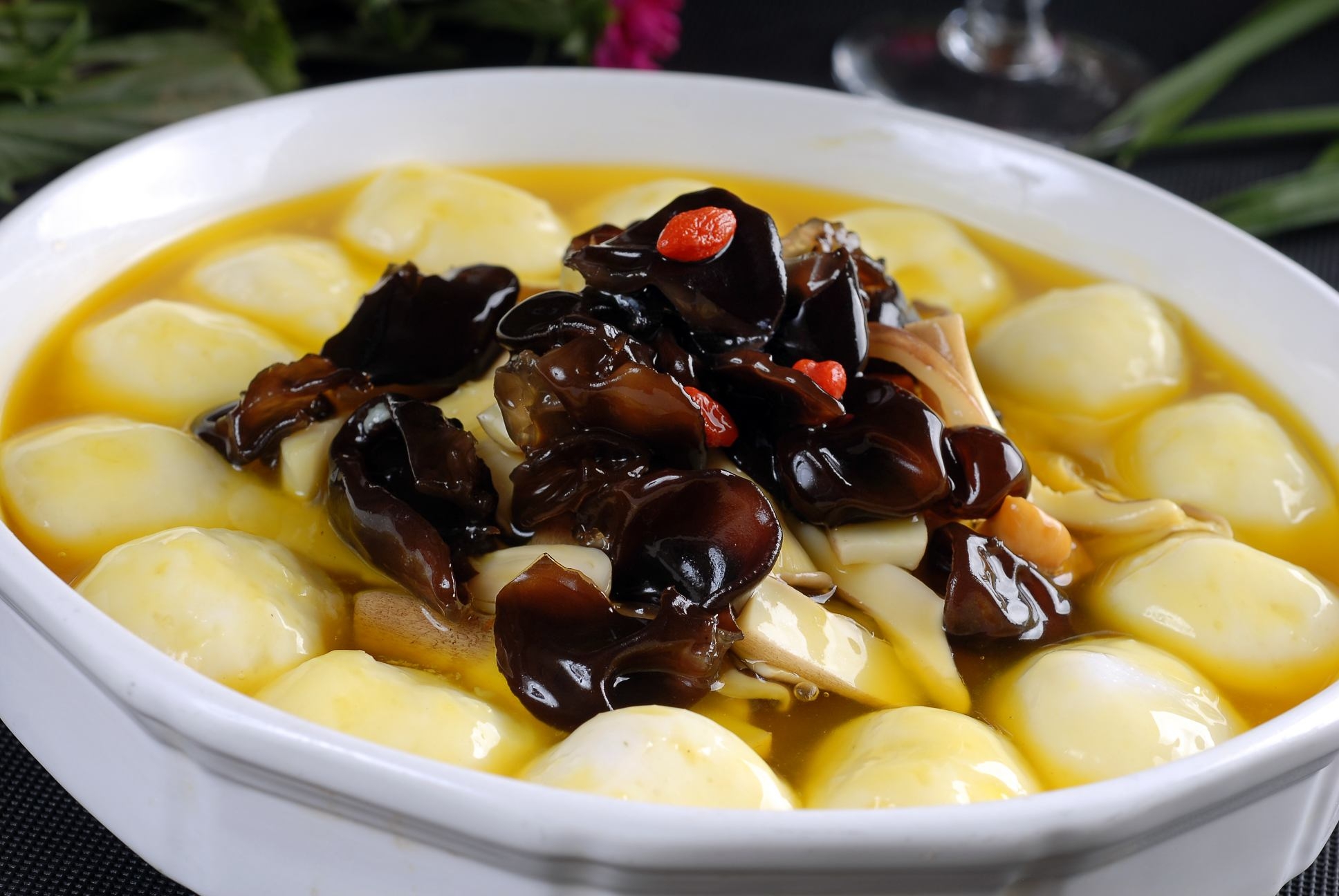 餐饮美食山珍白玉丸宣传图片灯箱