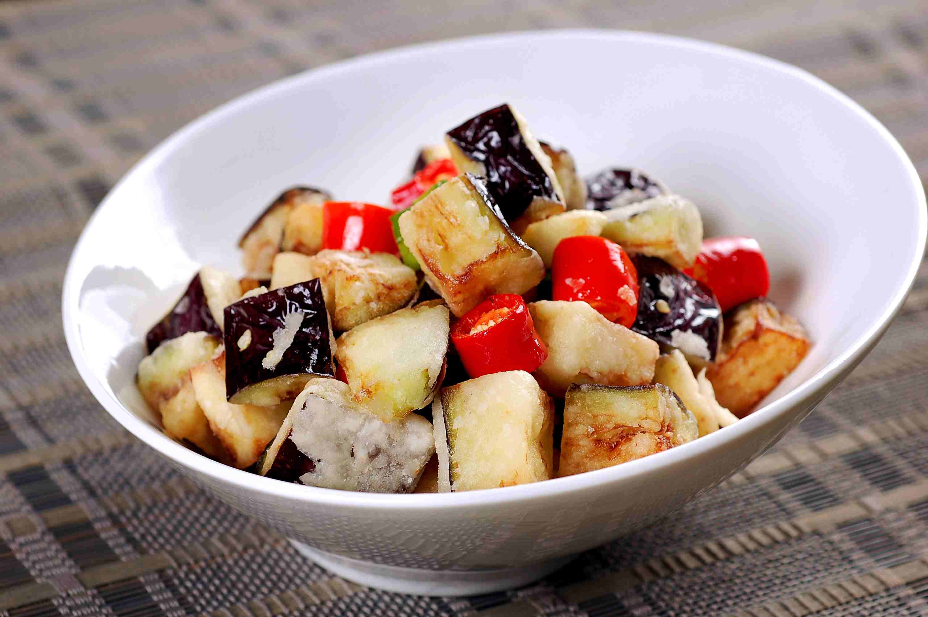餐饮美食风味茄丁高清图片