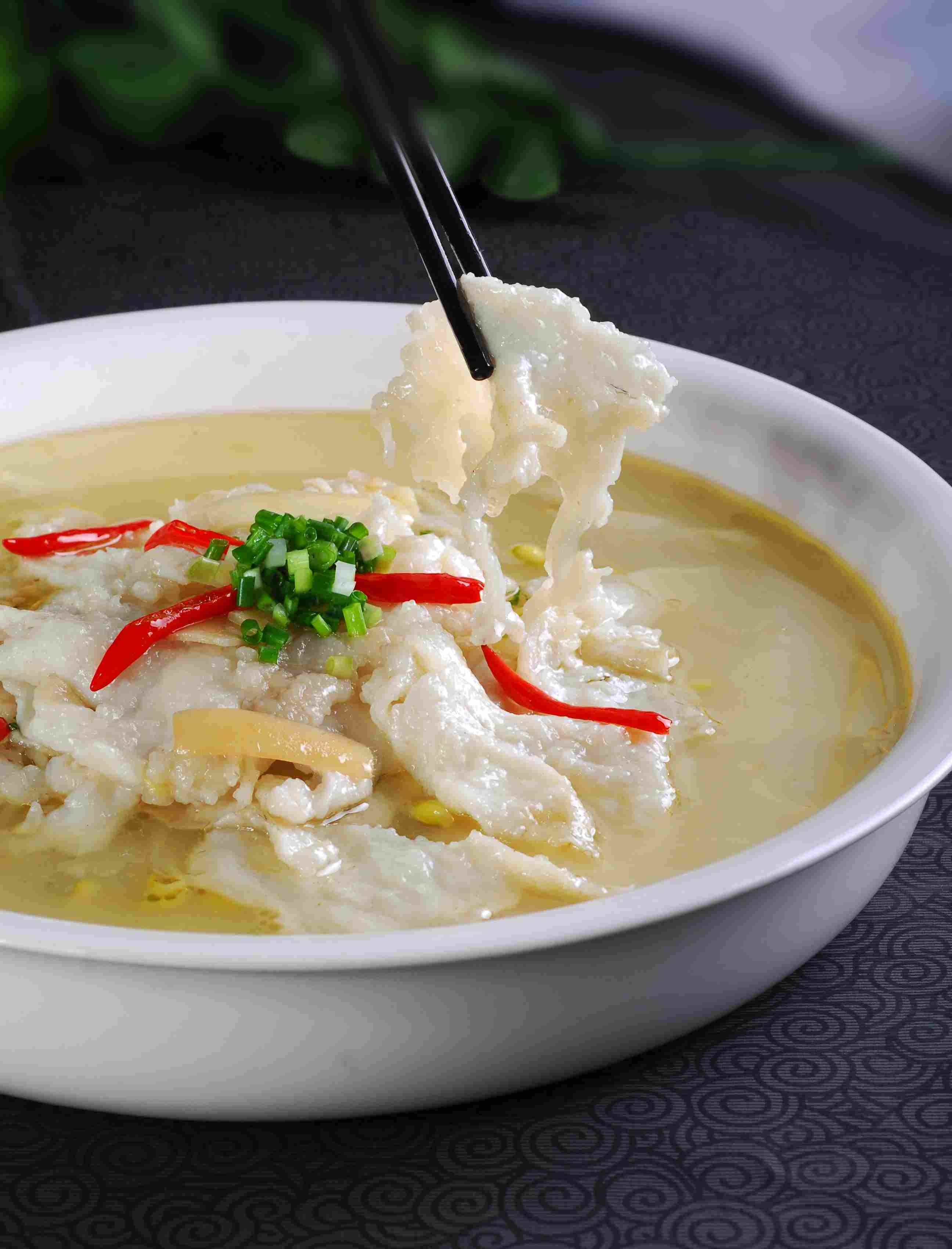 餐饮美食川菜仔姜乌鱼片高清图片