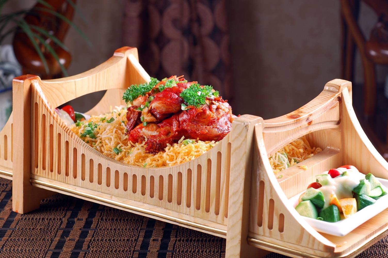 餐饮美食特色菜蜀宴元宝兔高清图片