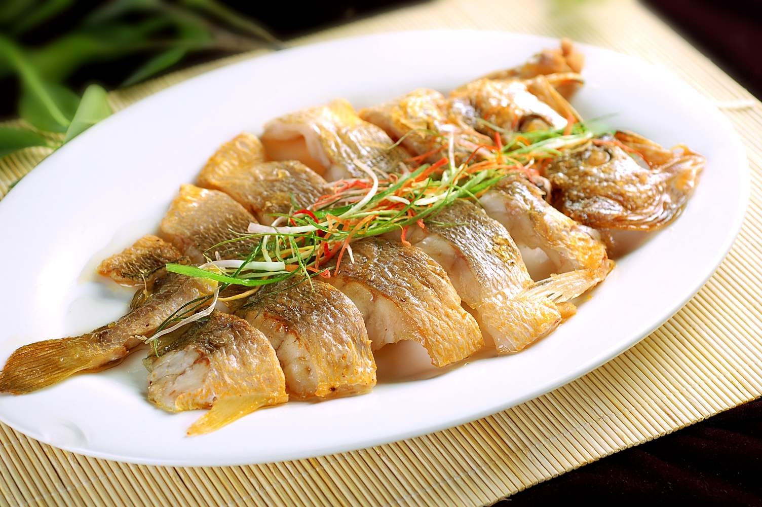 高清图片餐饮美食川菜特色煎黄花咸鱼高清图片