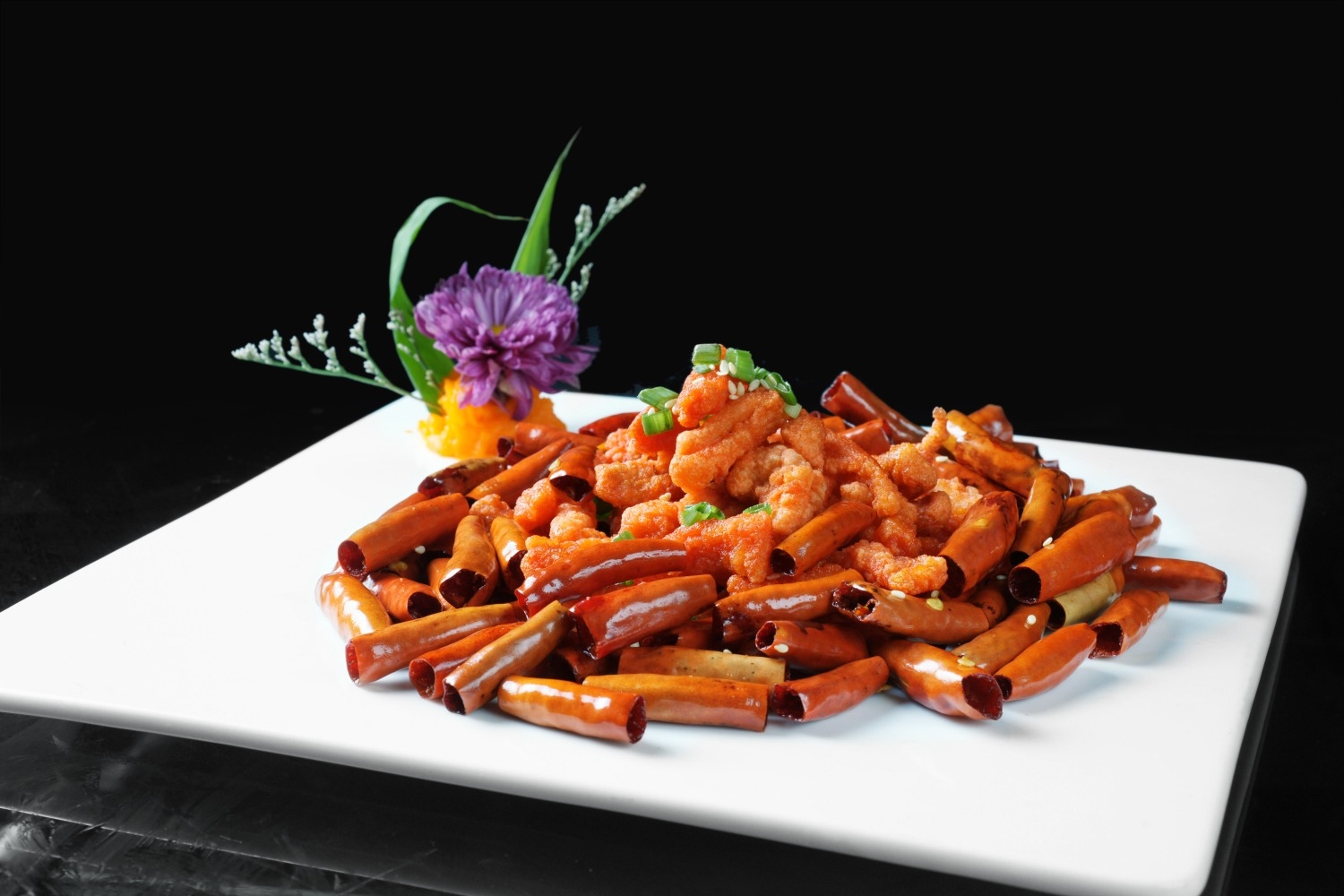 辣子叮叮骨高清图片