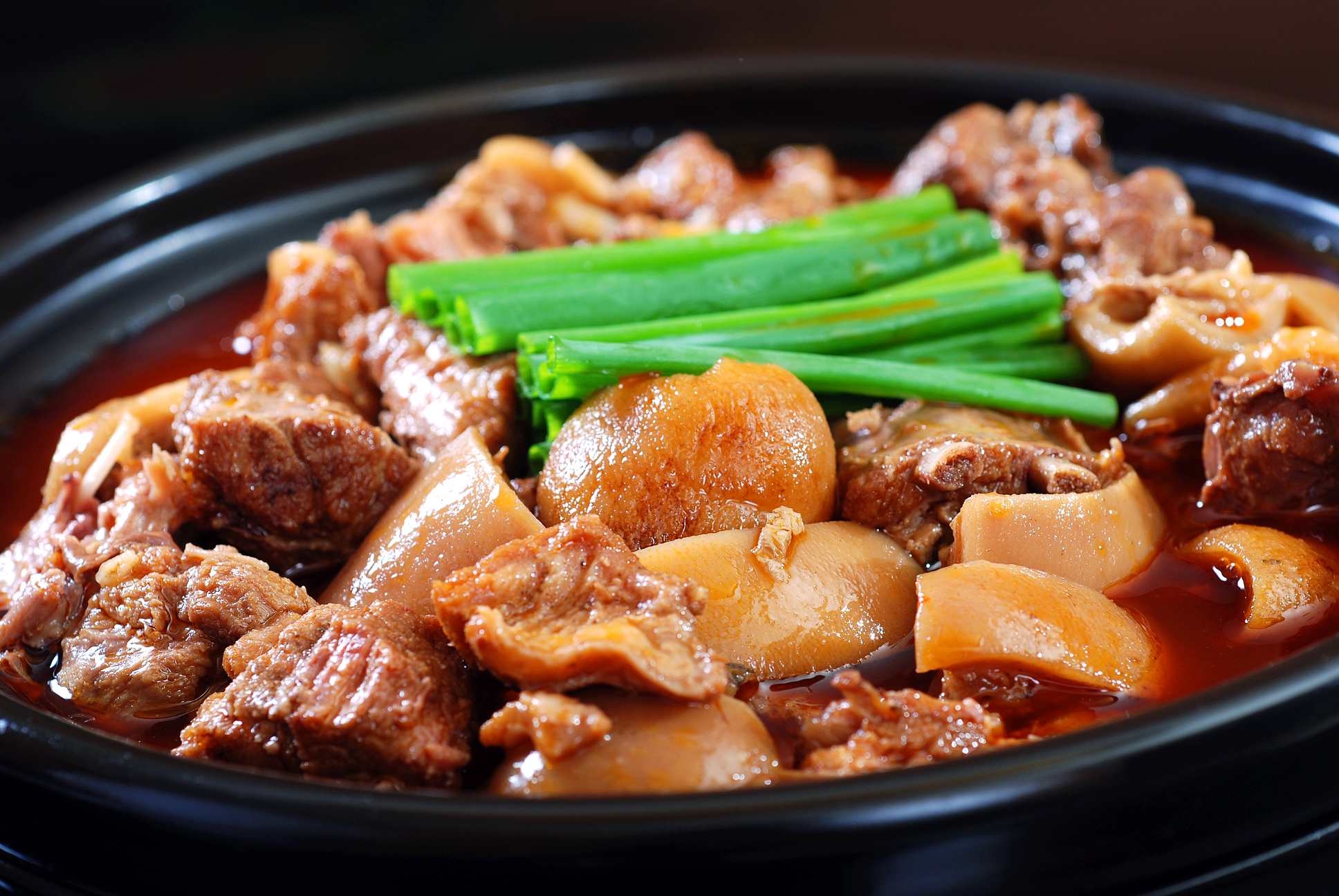 香焖深山狍子高清图片