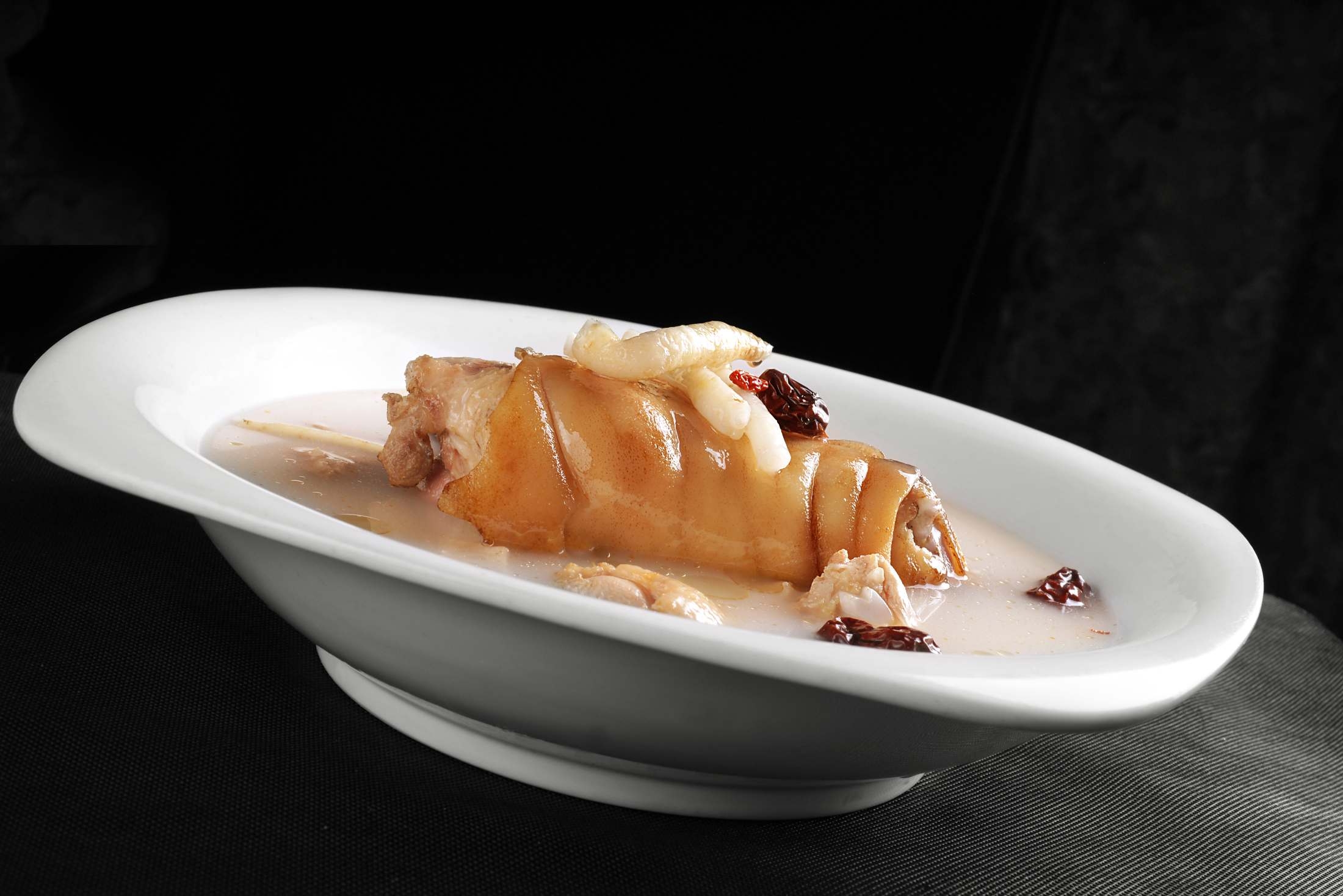 餐饮美食川菜沙参鸡肘高清图片