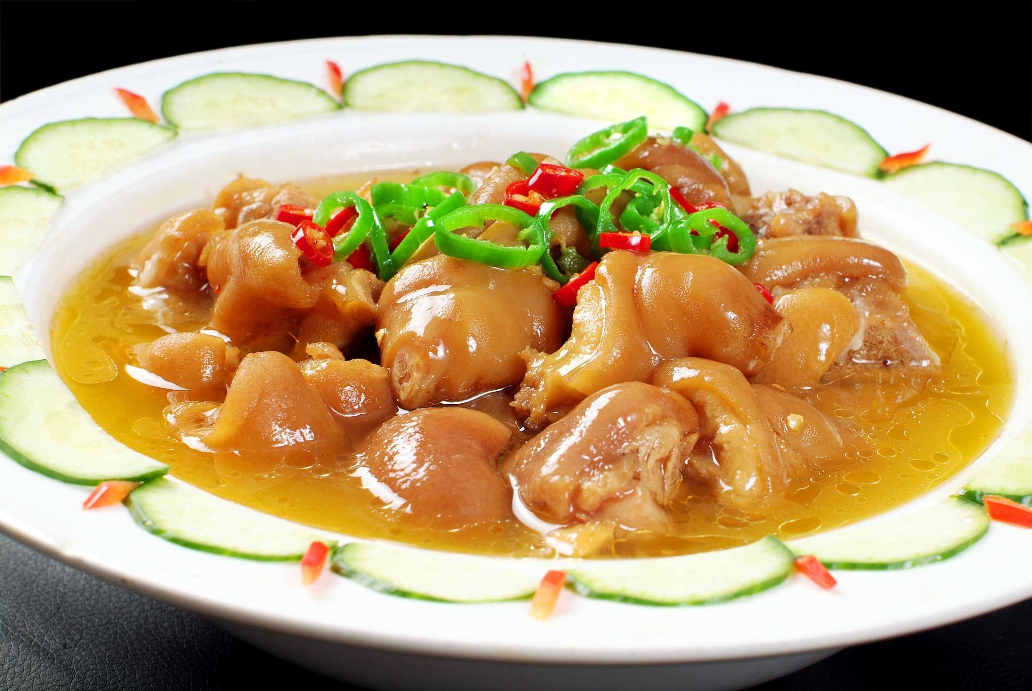 奶芋香蹄高清图片