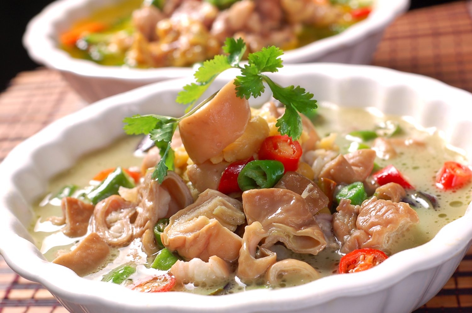 豆汤肥肠高清图片