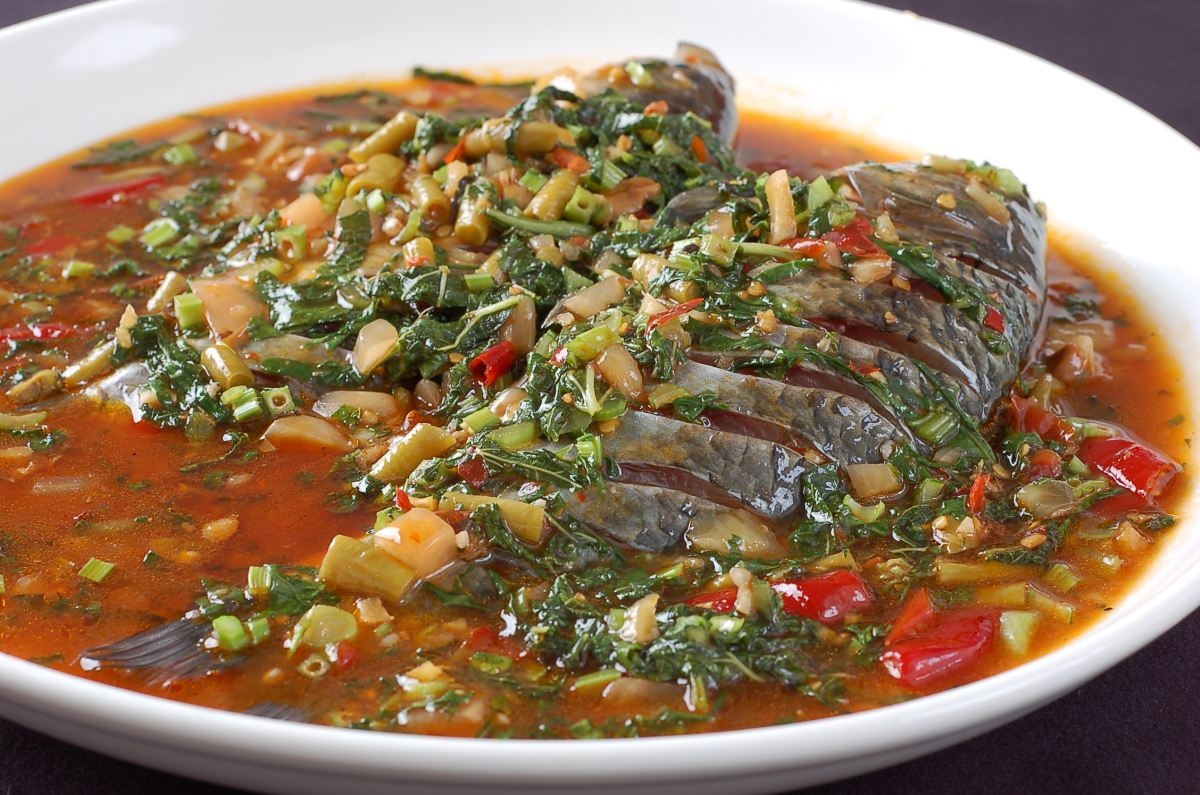 高清图片餐饮美食川菜藿香鲫鱼高清图片