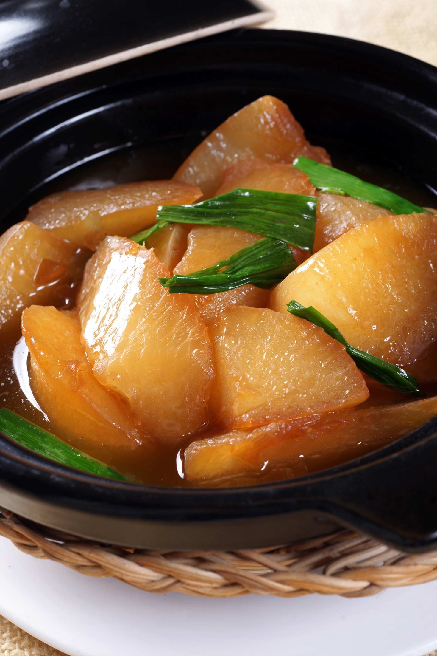 餐饮美食烧汁萝卜高清图片