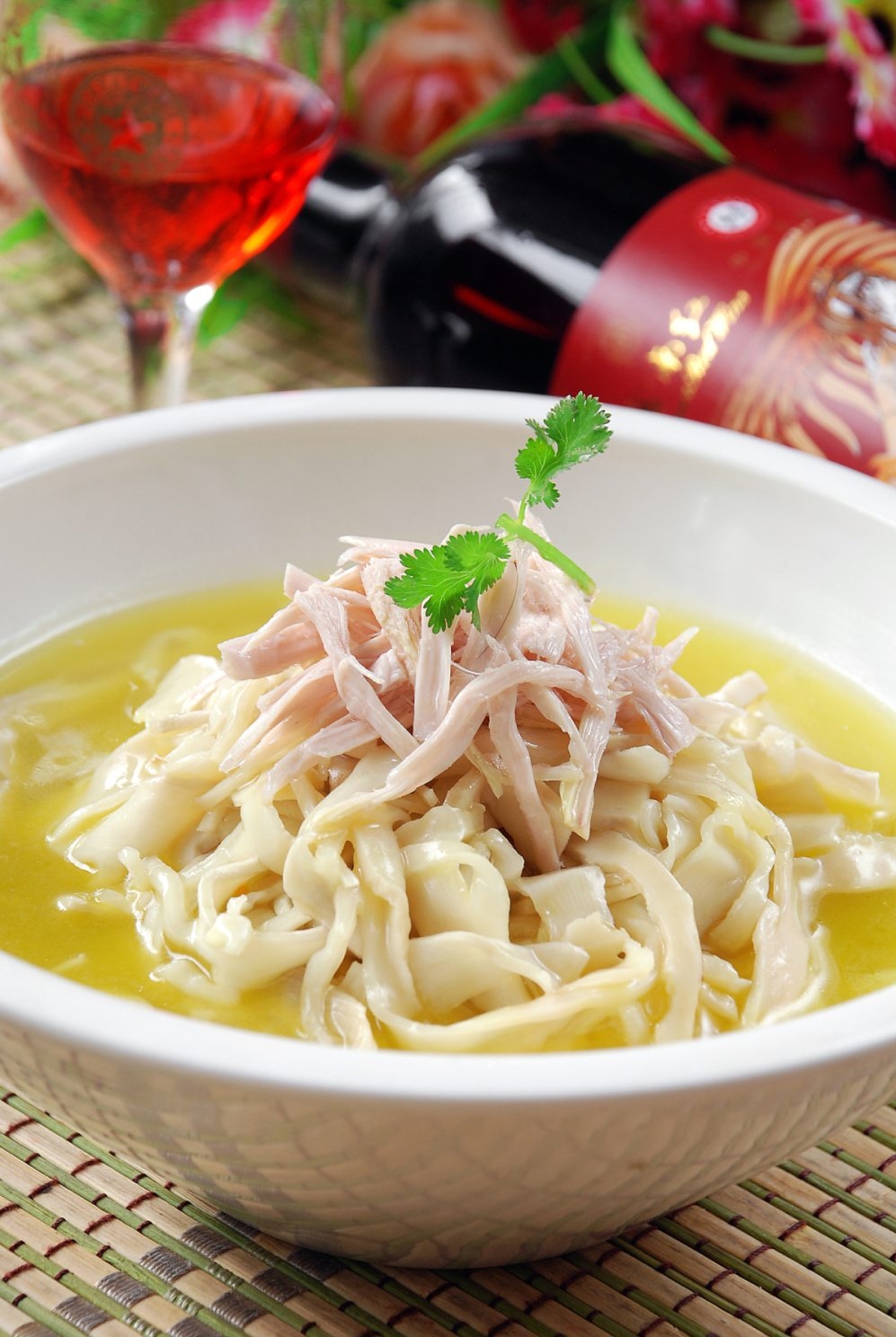 餐饮美食鸡丝脆笋宣传图片灯箱