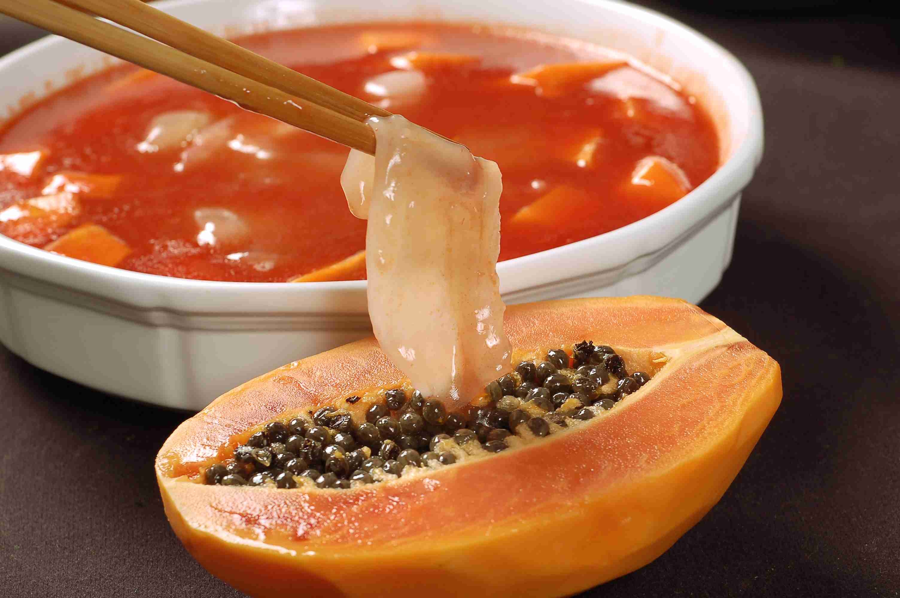 餐饮美食木瓜烩鱼唇高清图片